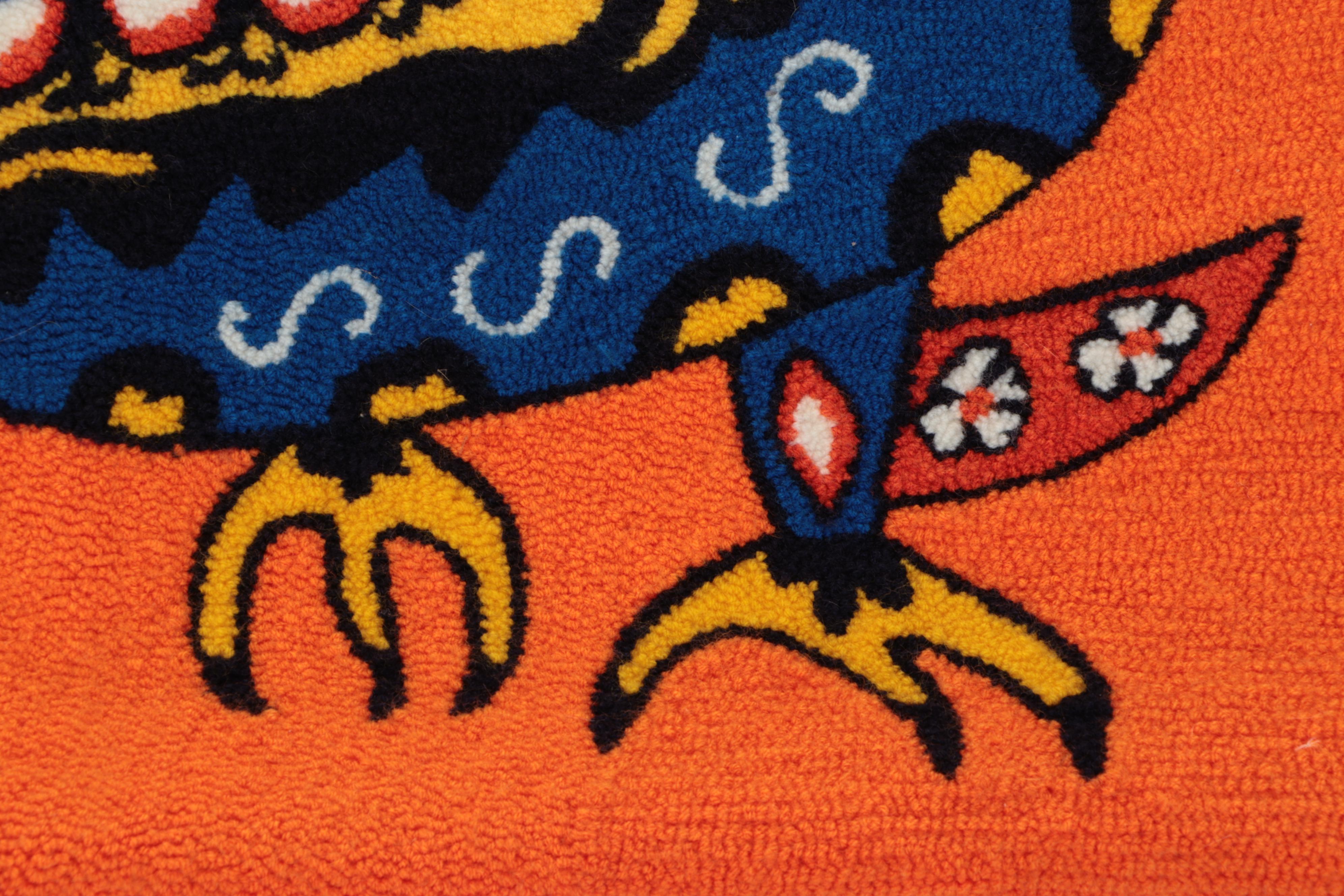 Hand-Hooked Vibrant Rooster Decorative Rug