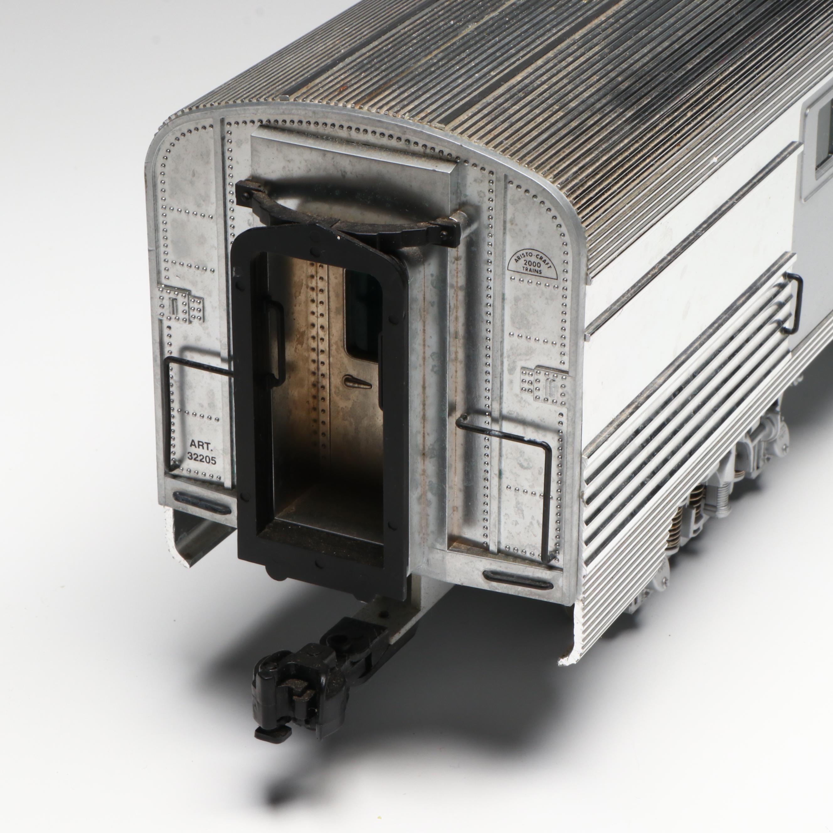 Aristo-Craft G Scale ART-32505 Fred Harvey Dining Car and ART-32205 Baggage Car