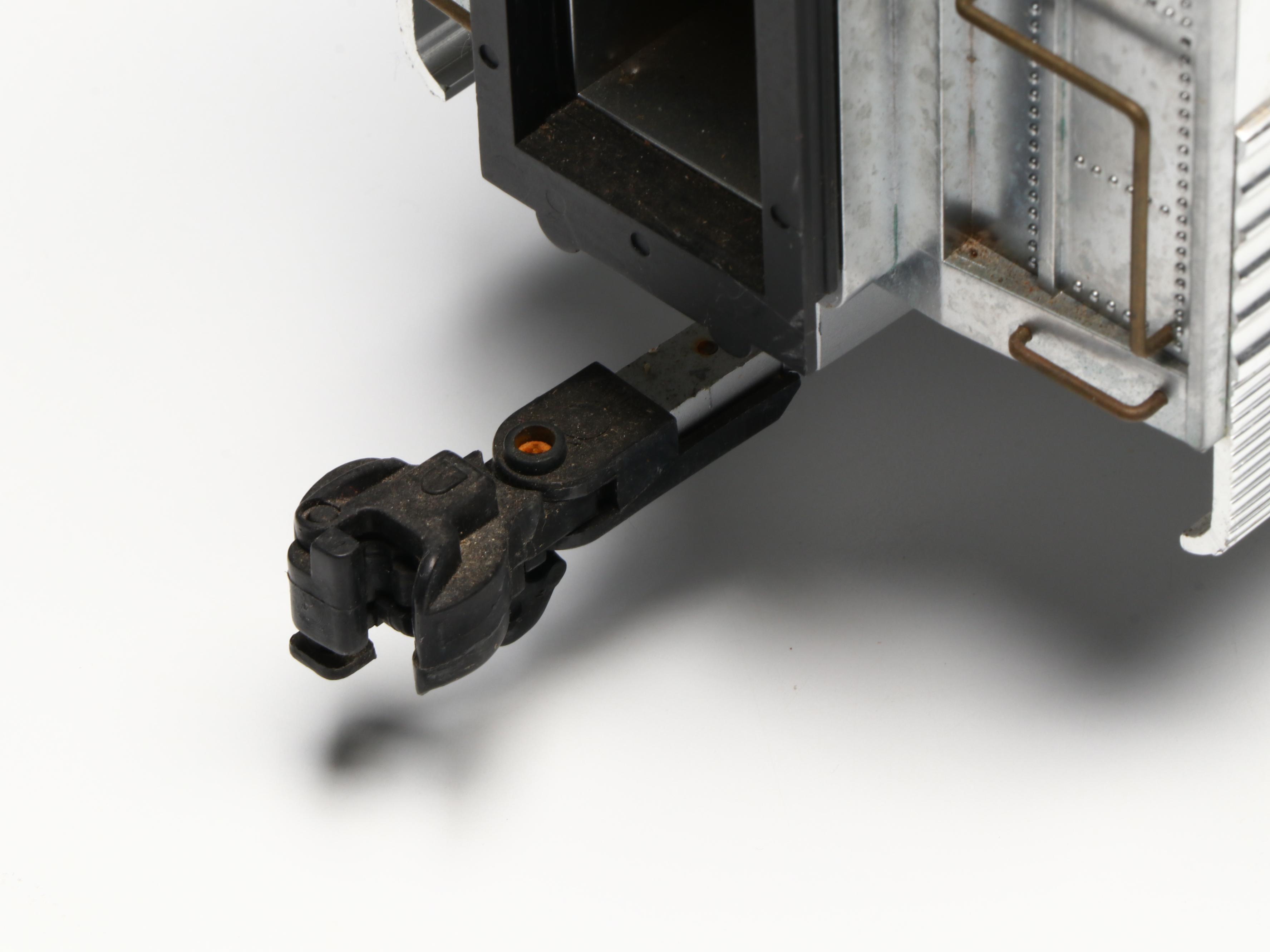 Aristo-Craft G Scale Santa Fe Observation and Passenger Cars