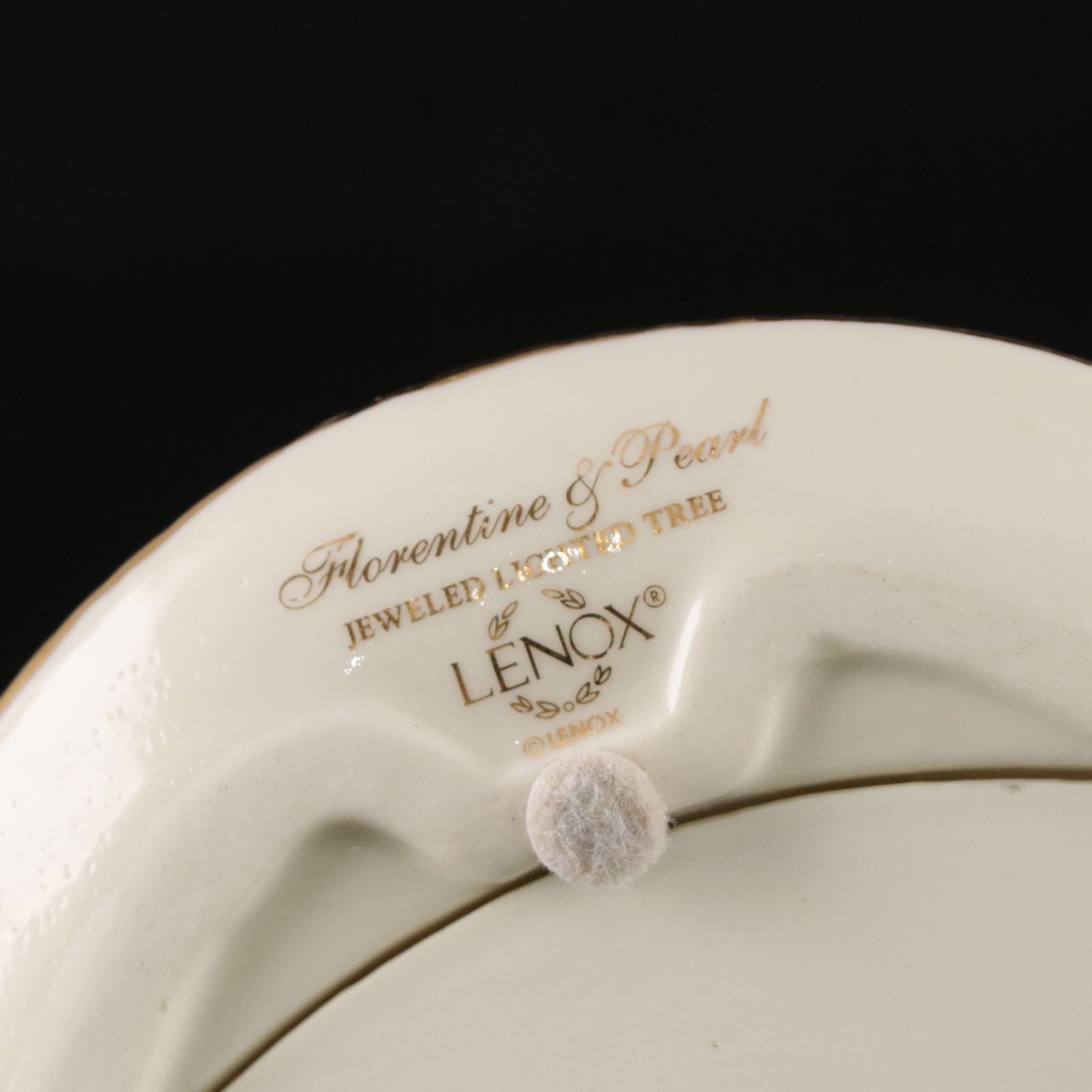 Lenox "Florentine & Pearl" Jeweled Musical Light-Up Tree