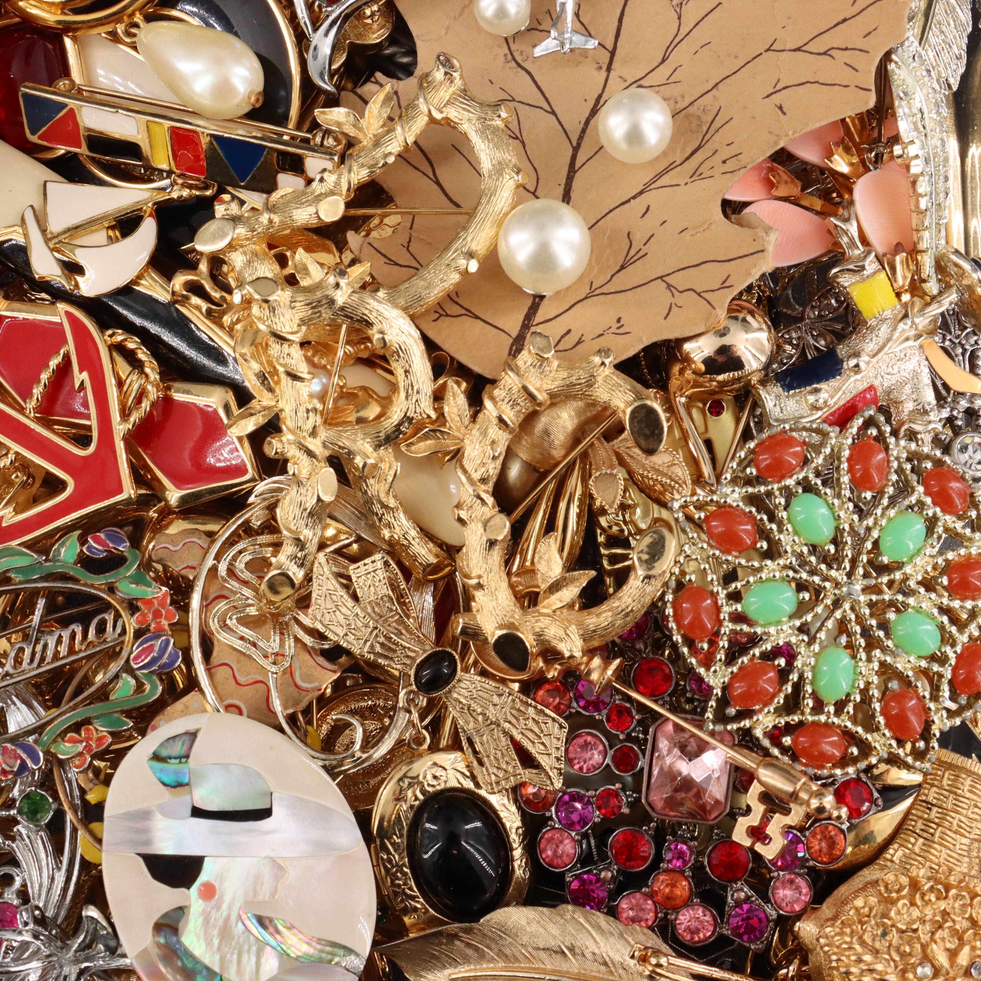 Uncommon Discoveries: Brooch Collection