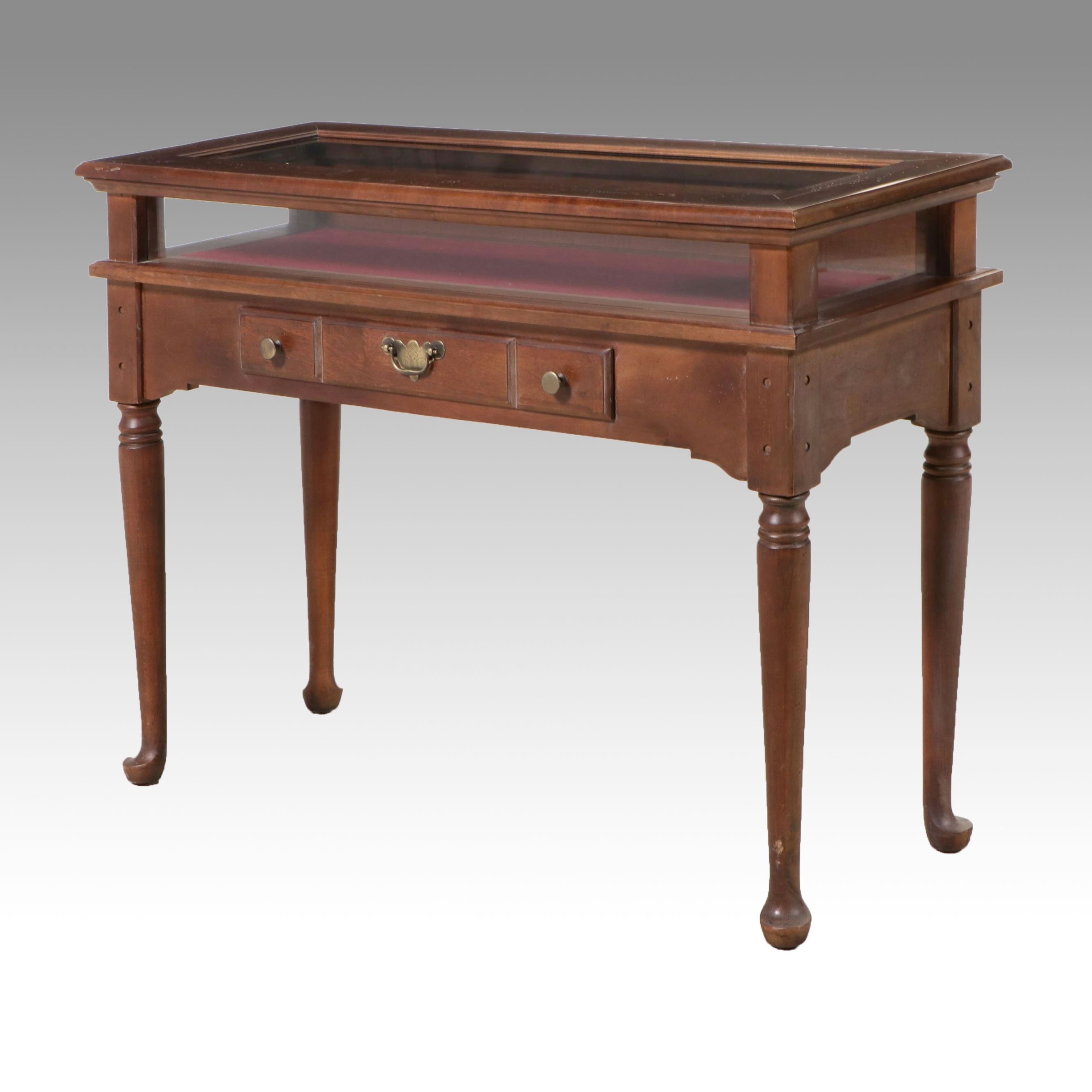 Bassett Furniture Queen Anne Style Mahogany Vitrine Table