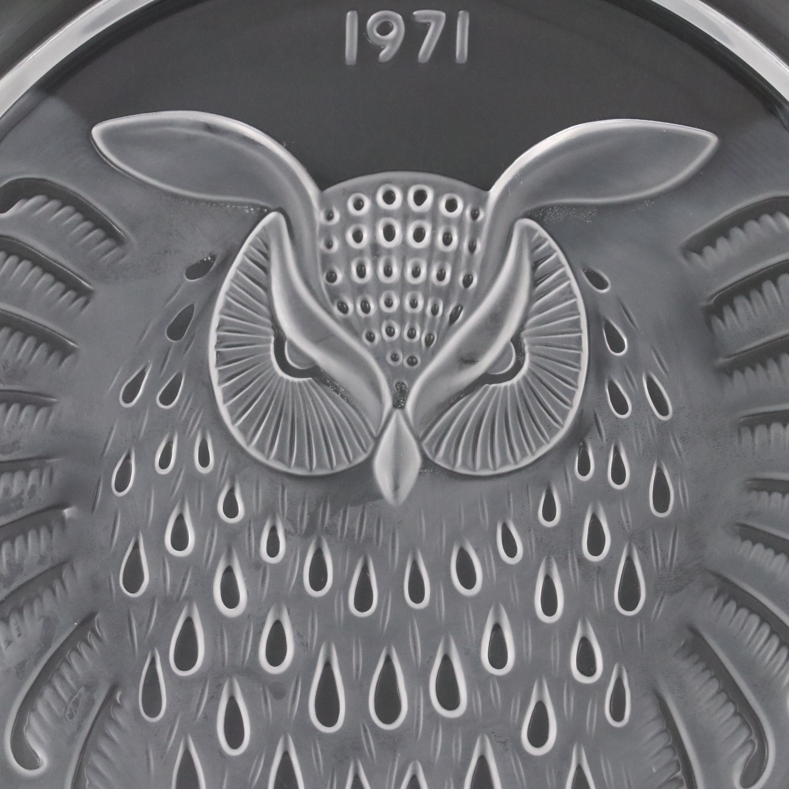 Lalique "Poan" and "Hibou" Frosted and Clear Crystal Annual Plates, 1970–1971
