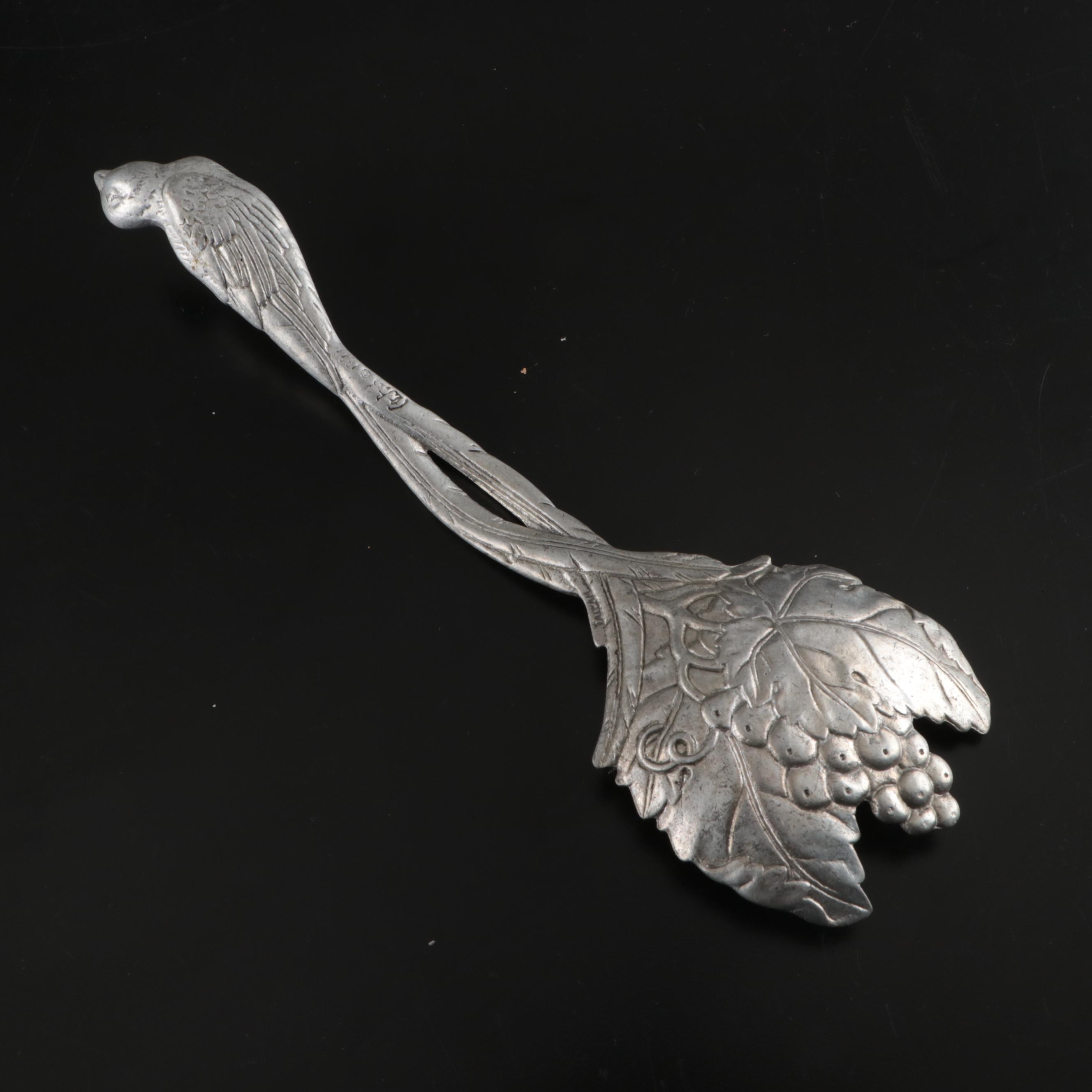 Retroneu Quattro Abstract Metal Candlesticks with Serveware