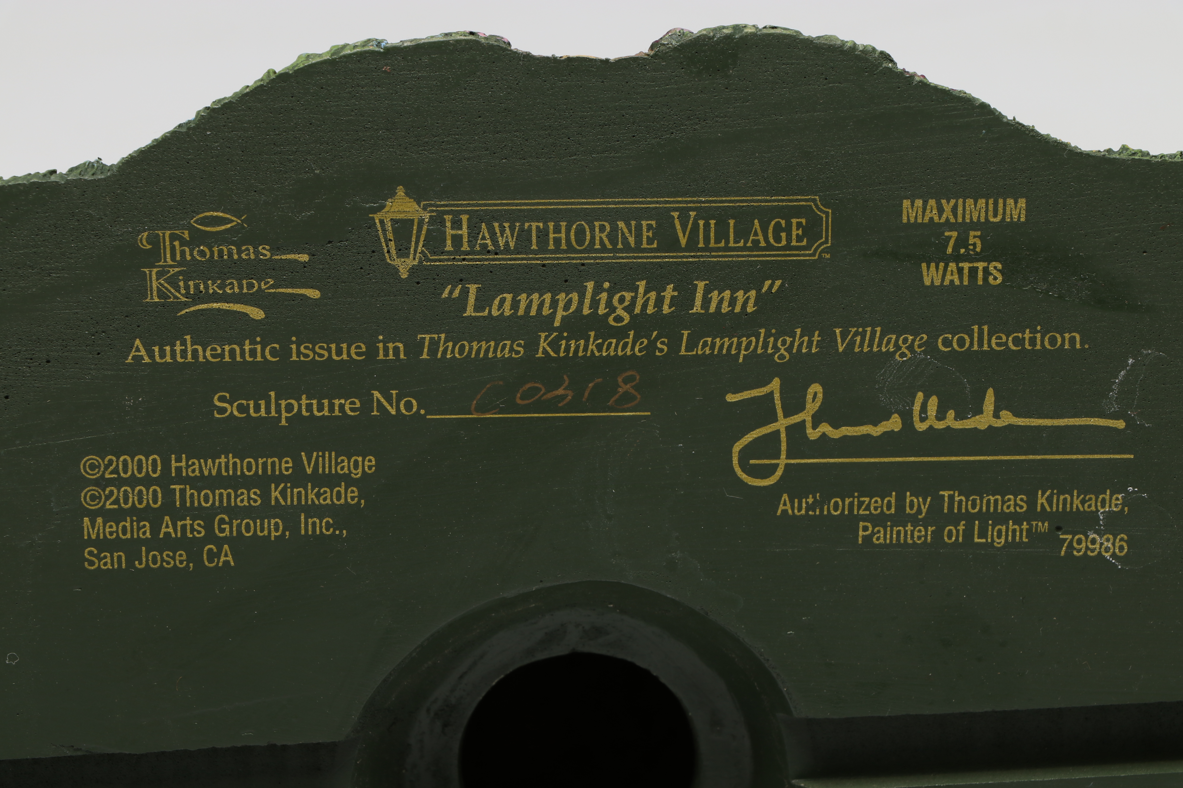 Thomas Kinkade's Lamplight Village Houses and Figurines