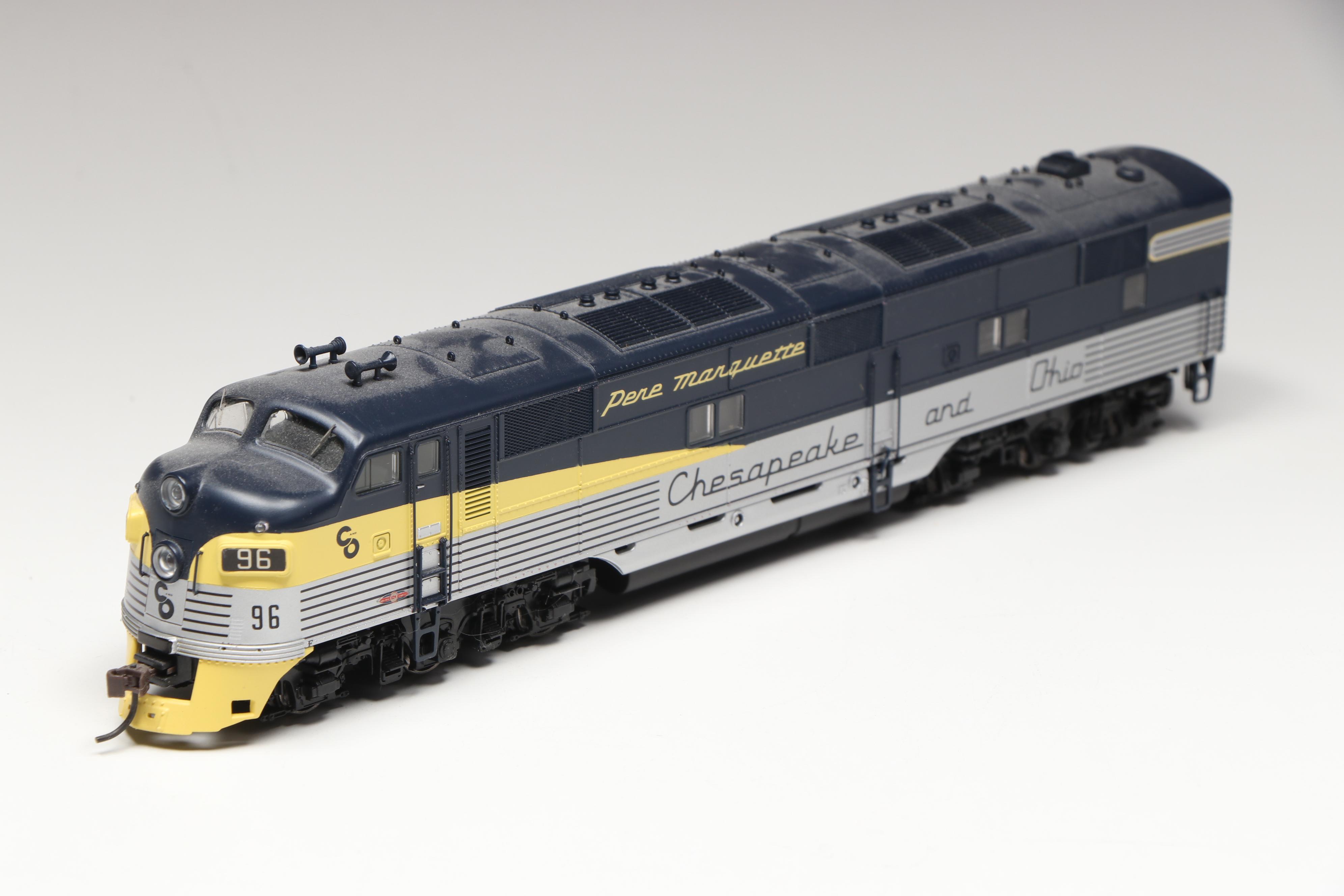 Genesis HO Scale G1509A F-7A Phase 2 and Broadway Pere Marquette Locomotives