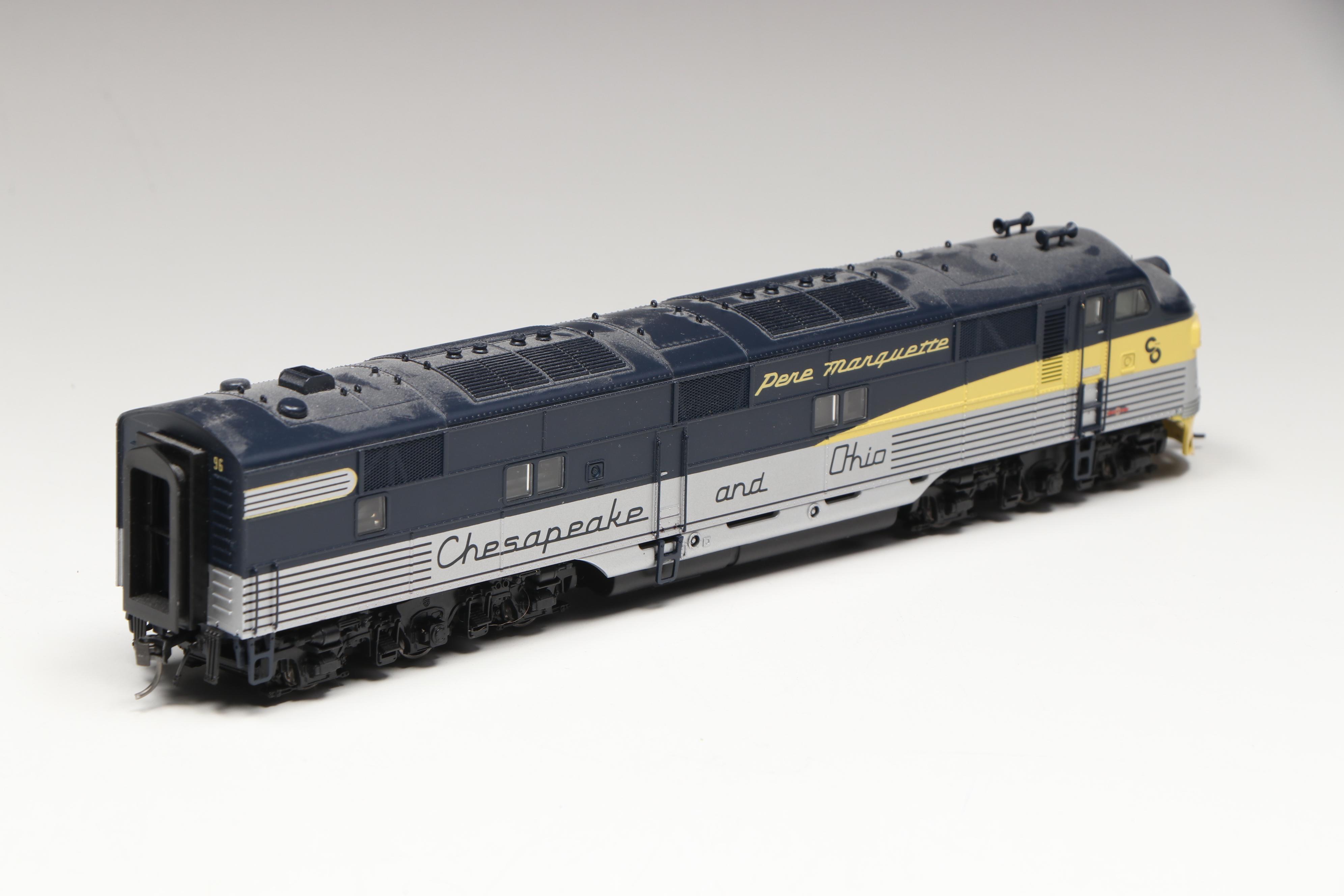 Genesis HO Scale G1509A F-7A Phase 2 and Broadway Pere Marquette Locomotives