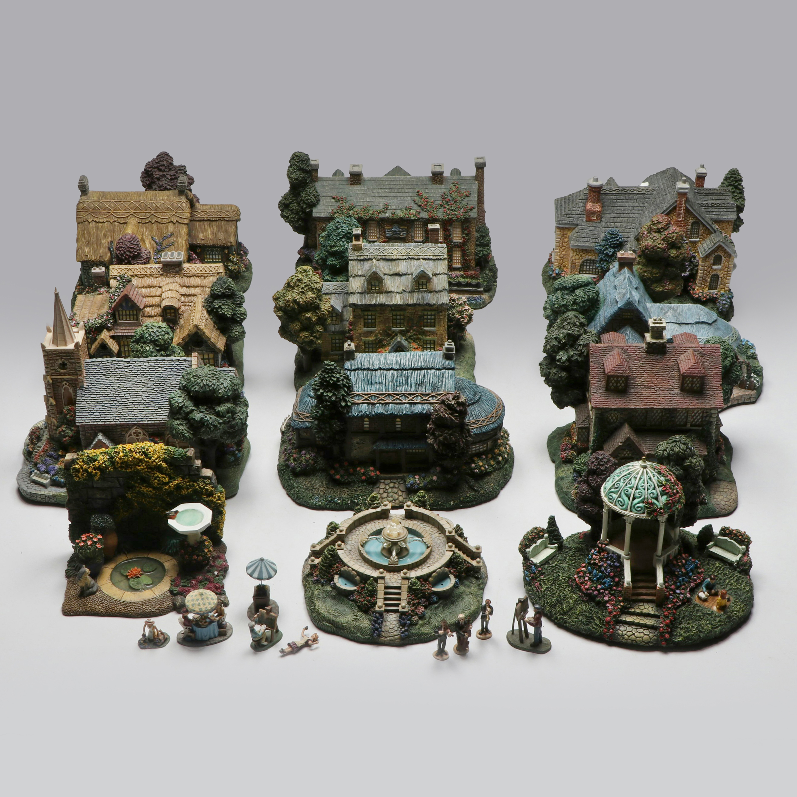 Thomas Kinkade's Lamplight Village Houses and Figurines