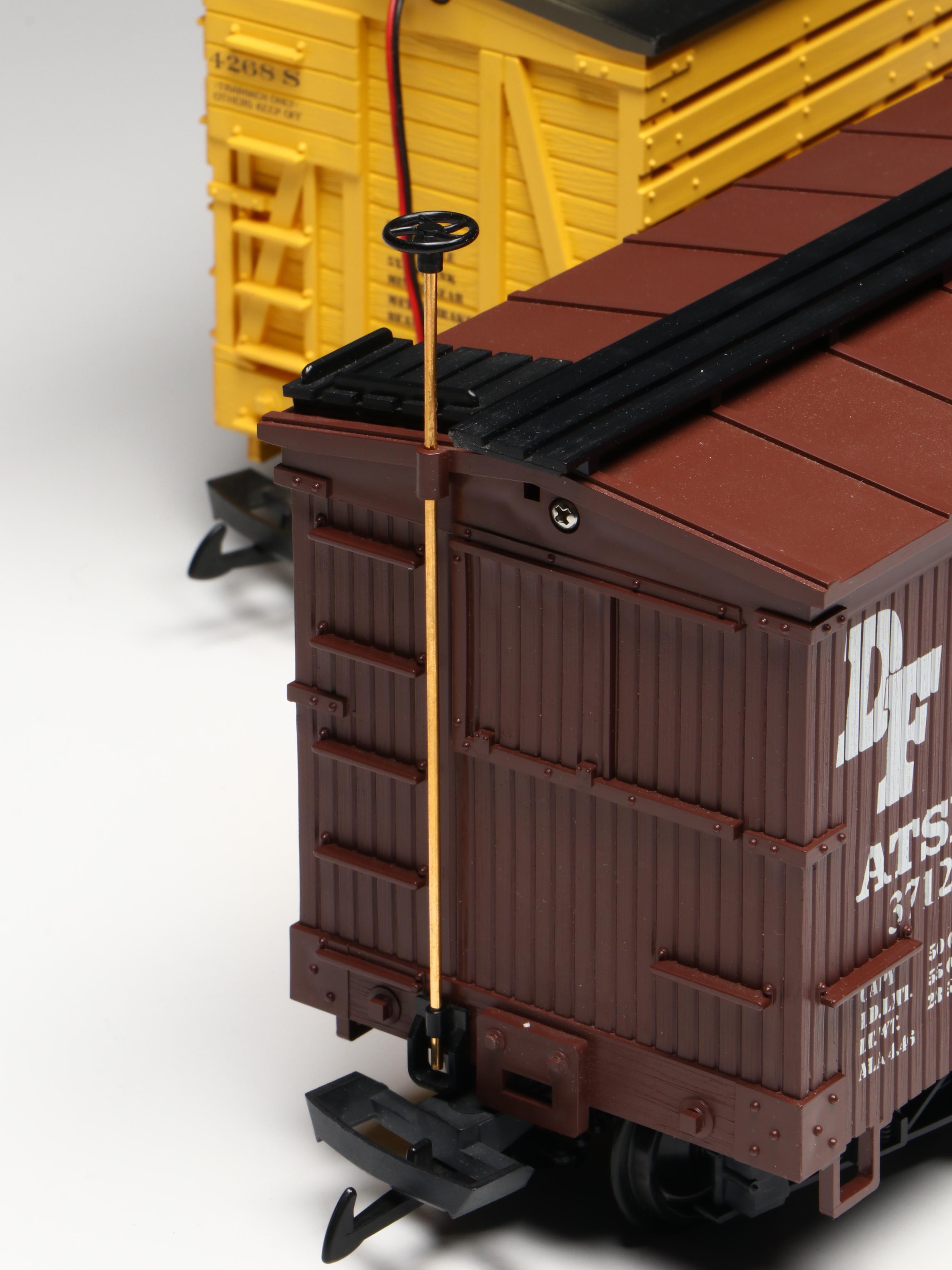 LGB G Scale 4267S Lake George & Boulder and More Boxcars