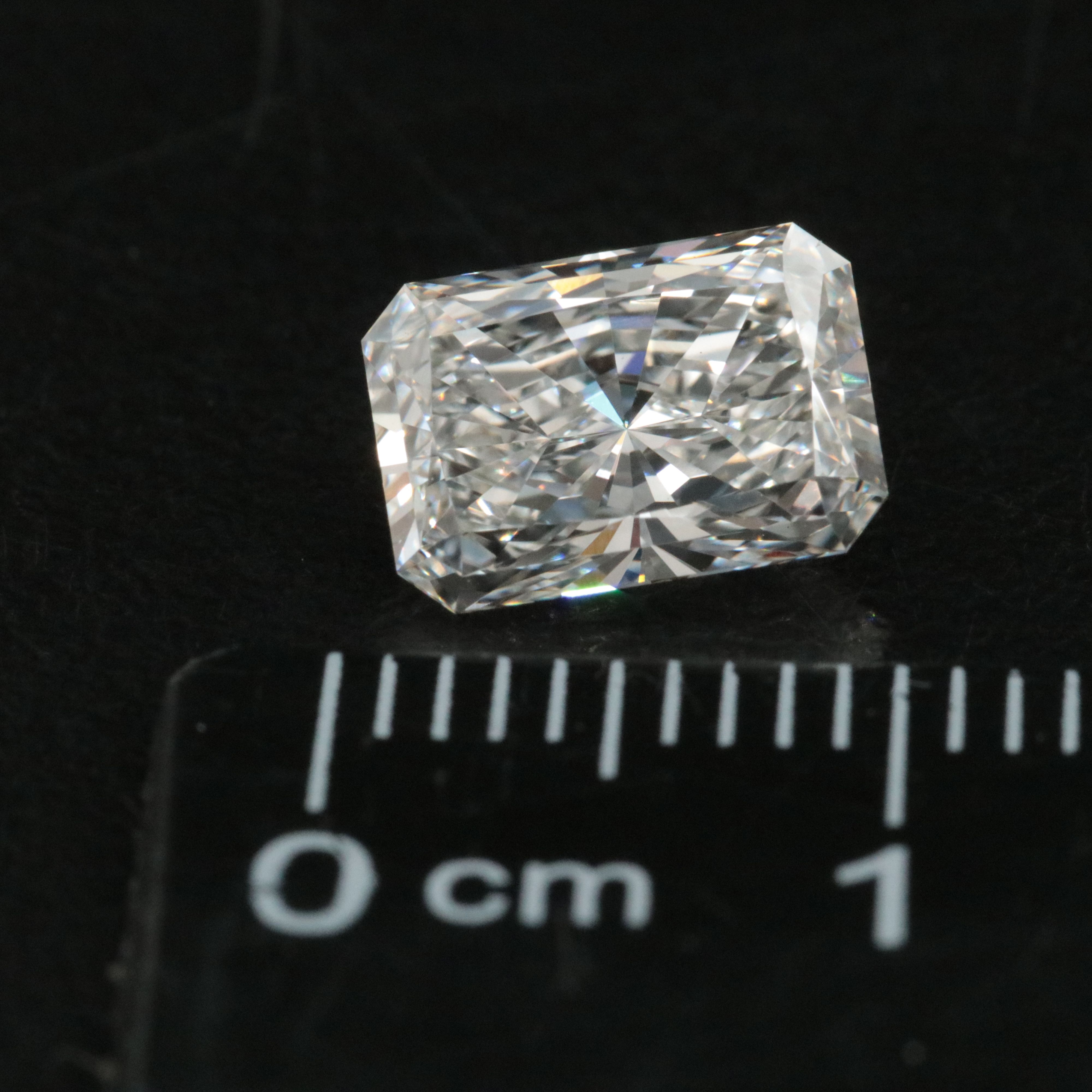 Loose 1.89 CT Lab Grown Diamond with IGI Report