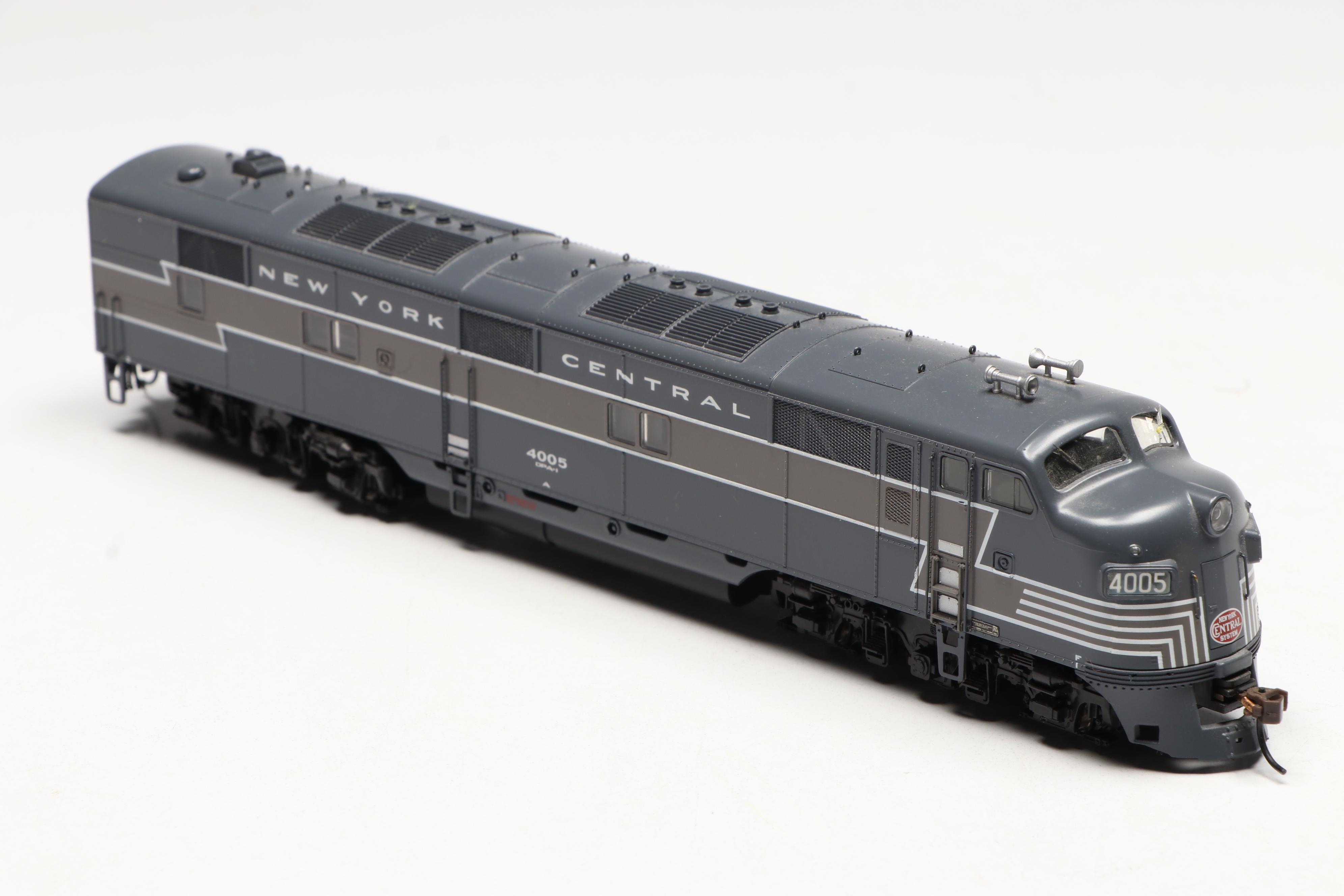 Broadway Limited HO Scale EMD E7A NYC #4005 Diesel Locomotive