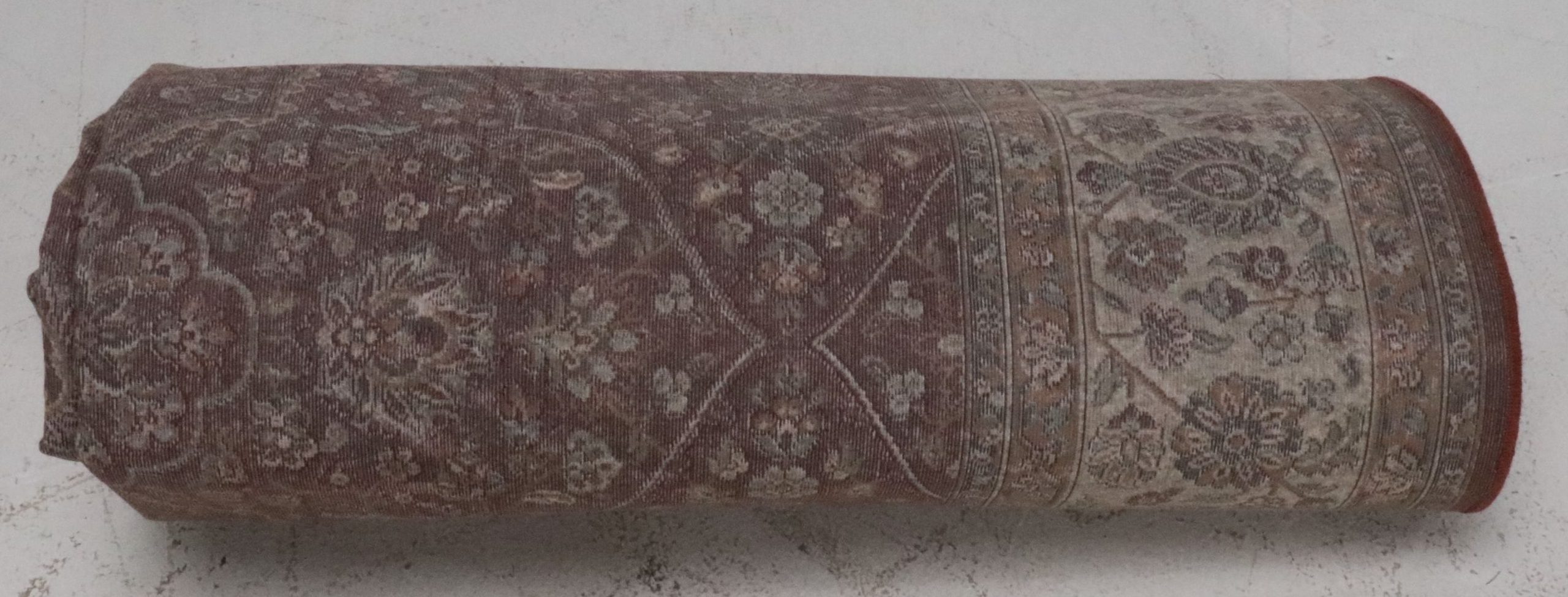 5'3 x 7'10 Machine Made Marcella Fine Rugs "Verona" Artificial Silk Area Rug