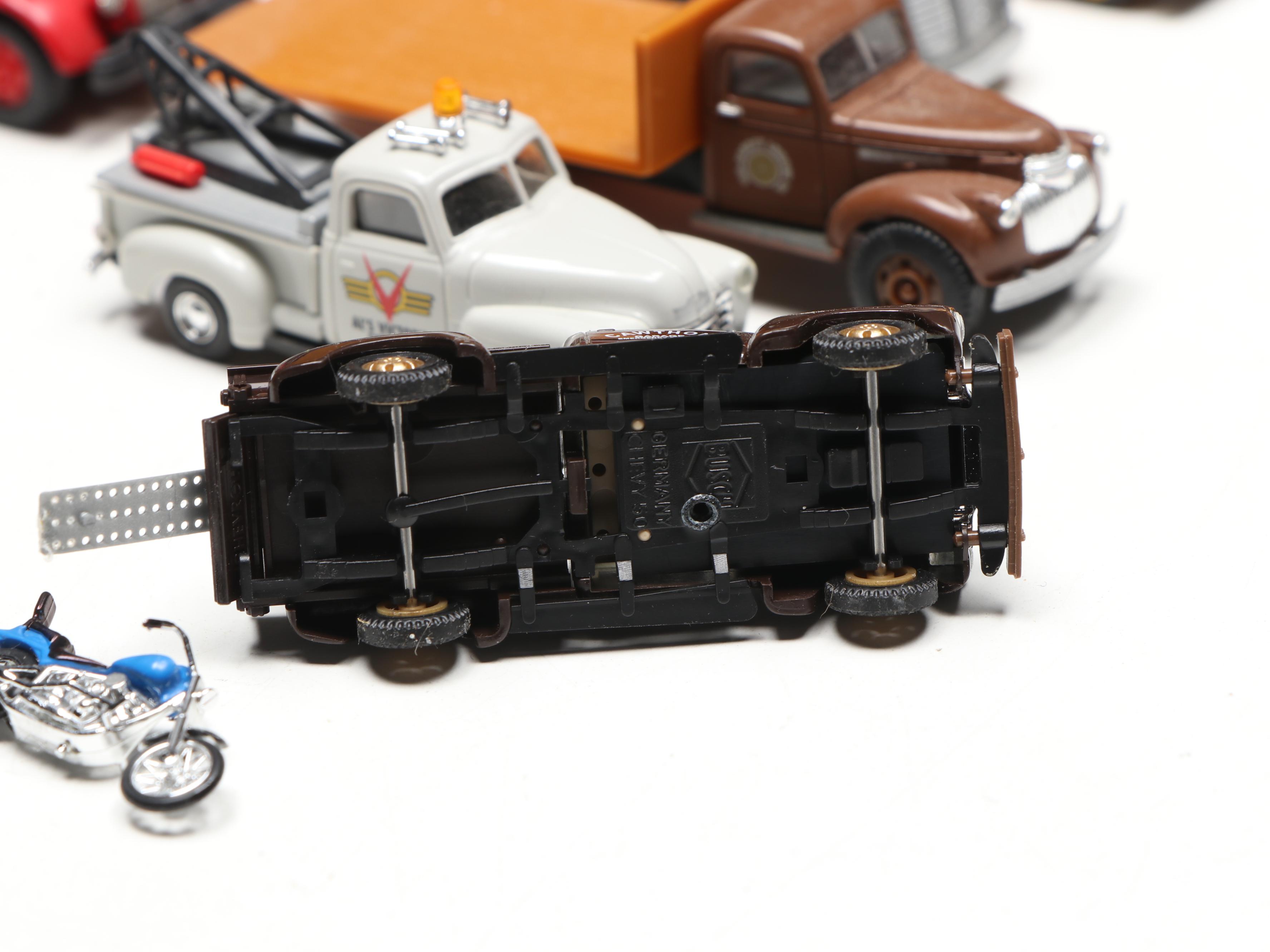 Busch, CMW with Other Train Prop Trucks, Wagon and Bus