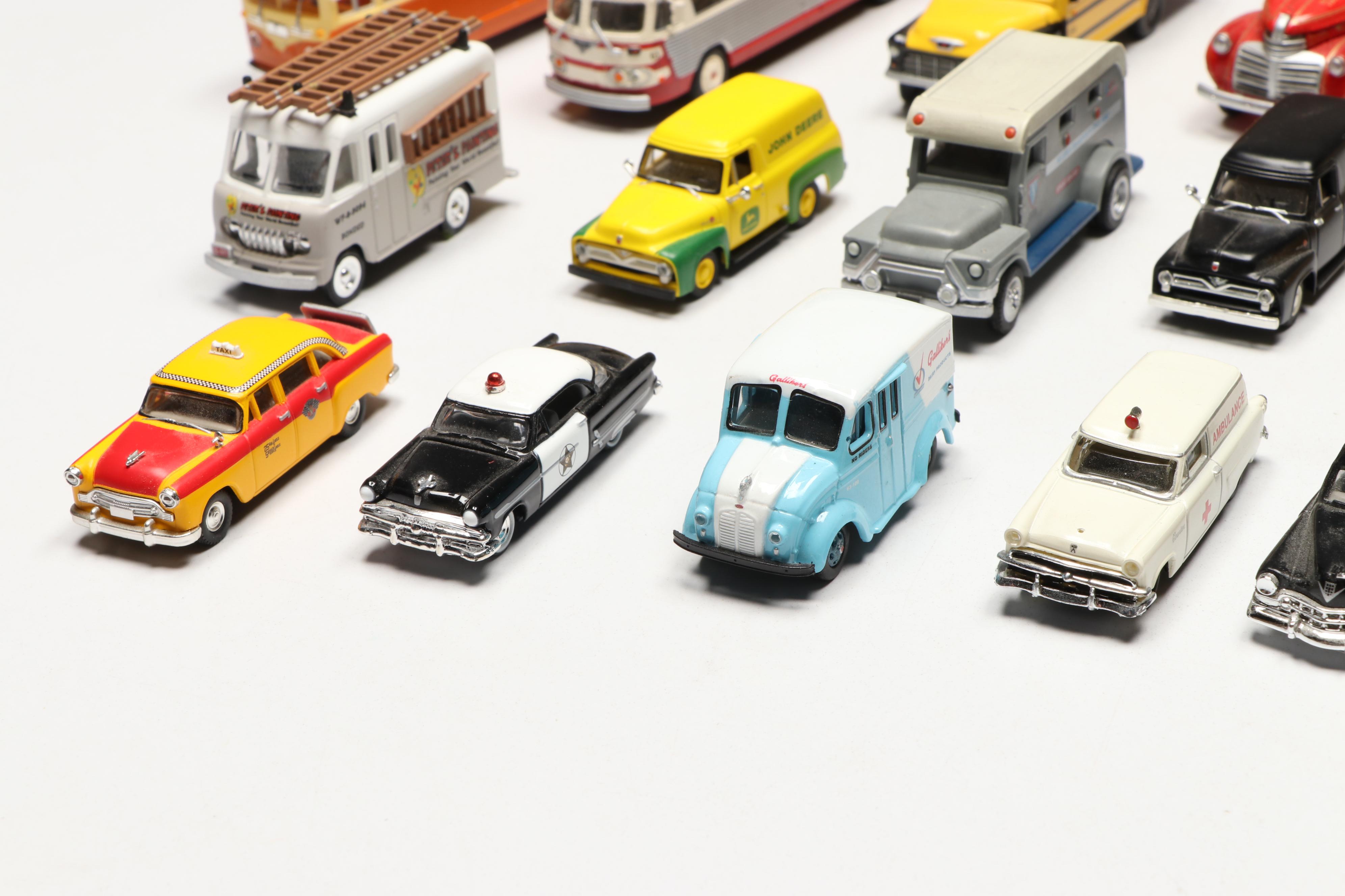 Marx Tin Lithograph House with Busch and Other Train Prop Cars