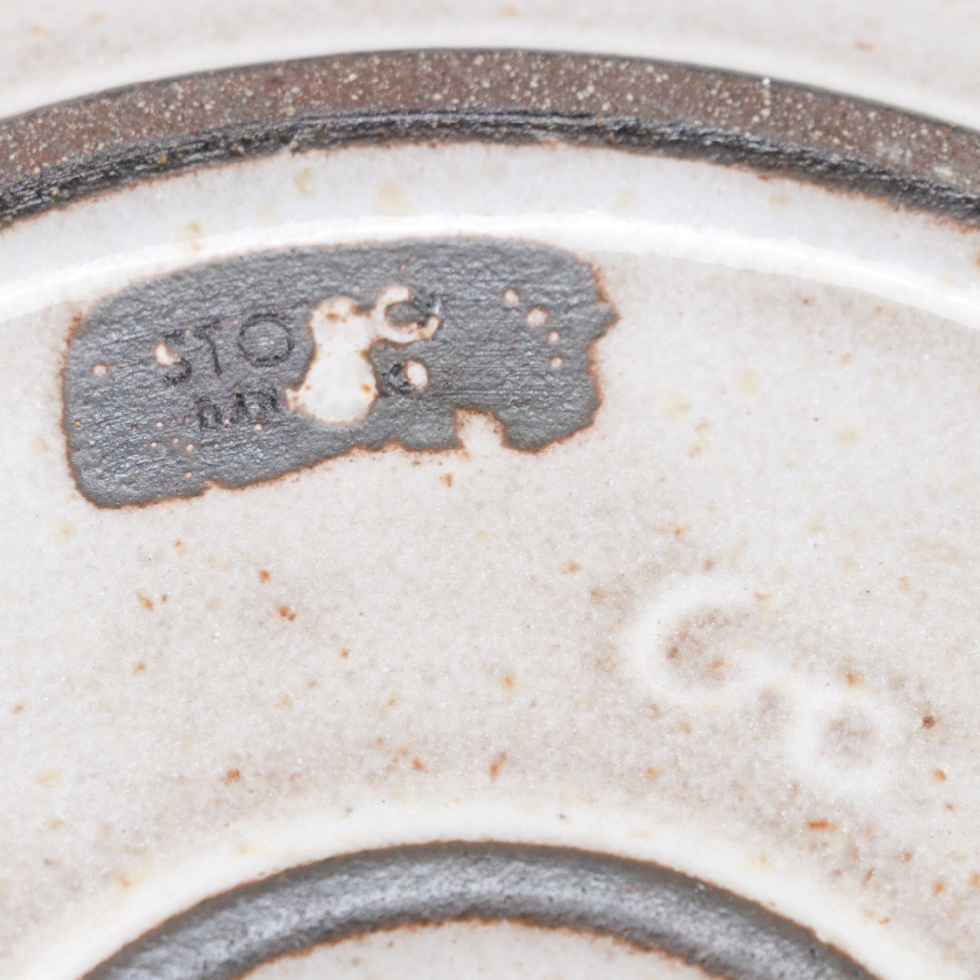 STOGO Denmark Ceramic Casserole and Serving Bowl with Eight Plates