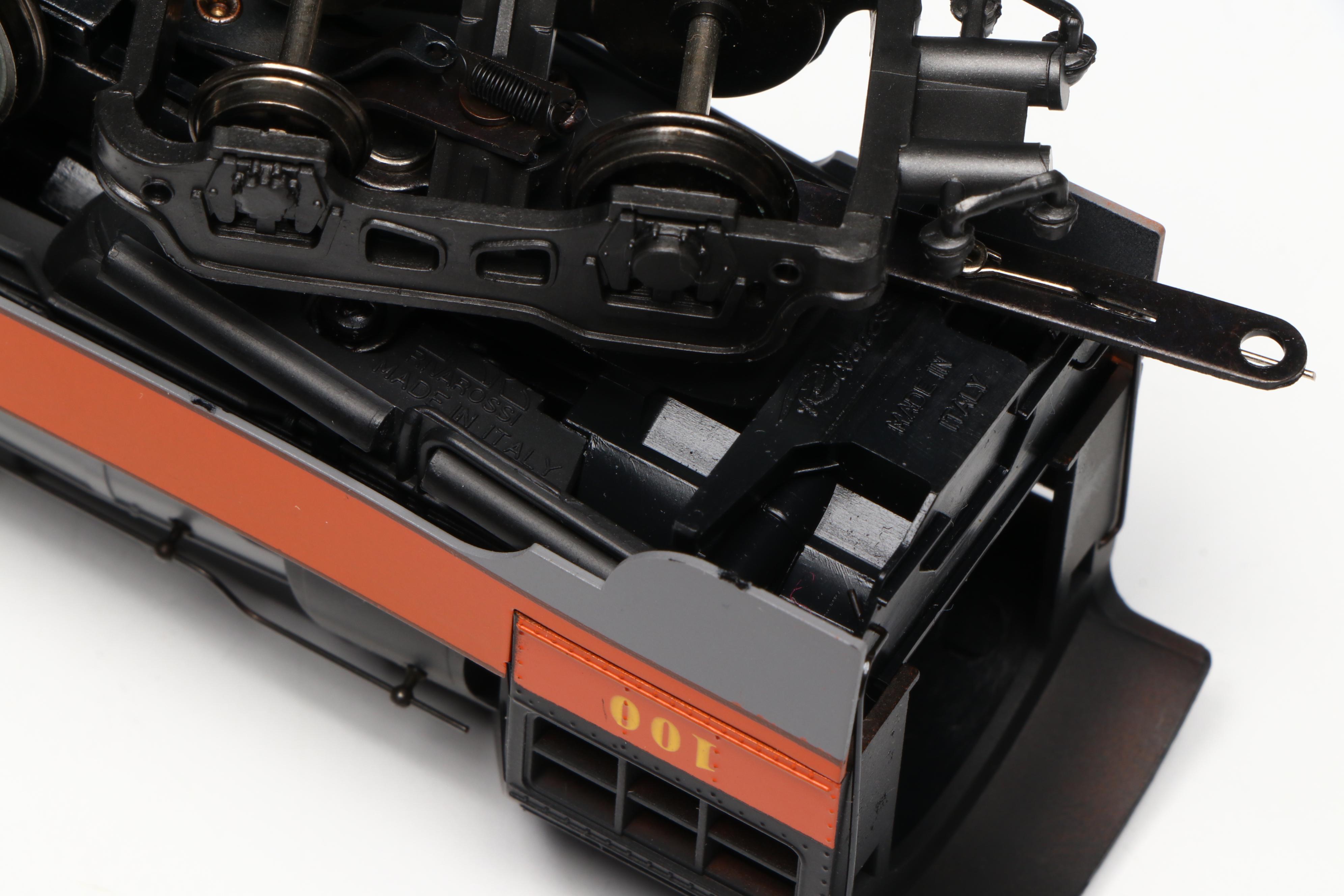 Rivarossi HO Scale Milwaukee Road Locomotive, Passenger and More Train Cars