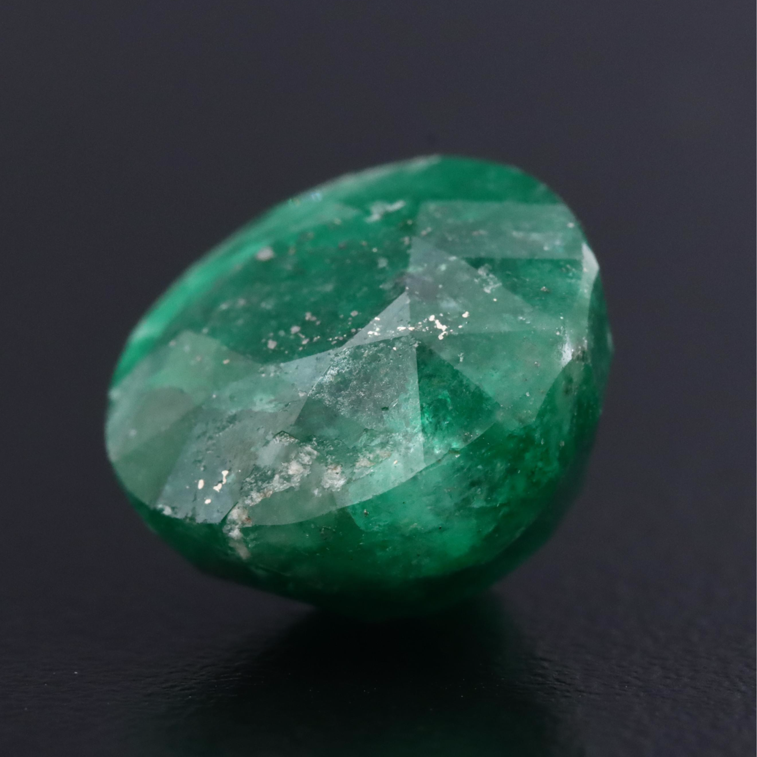 Loose 10.66 CT Emerald