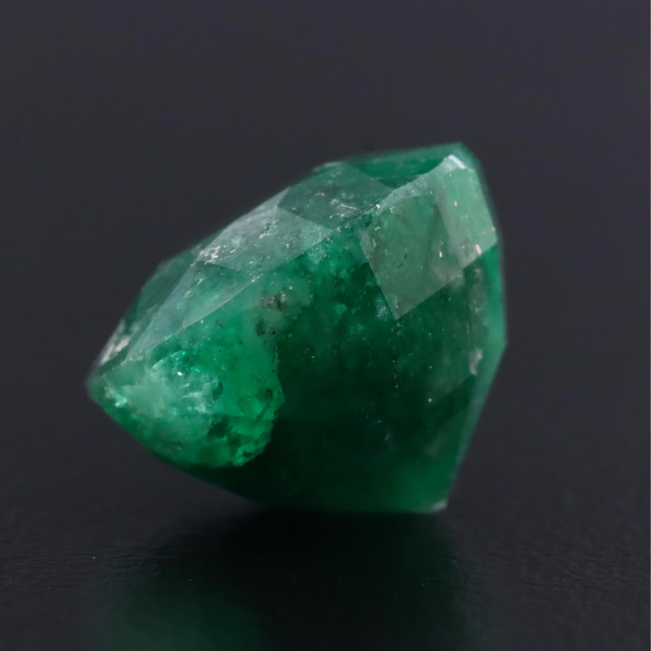 Loose 10.66 CT Emerald