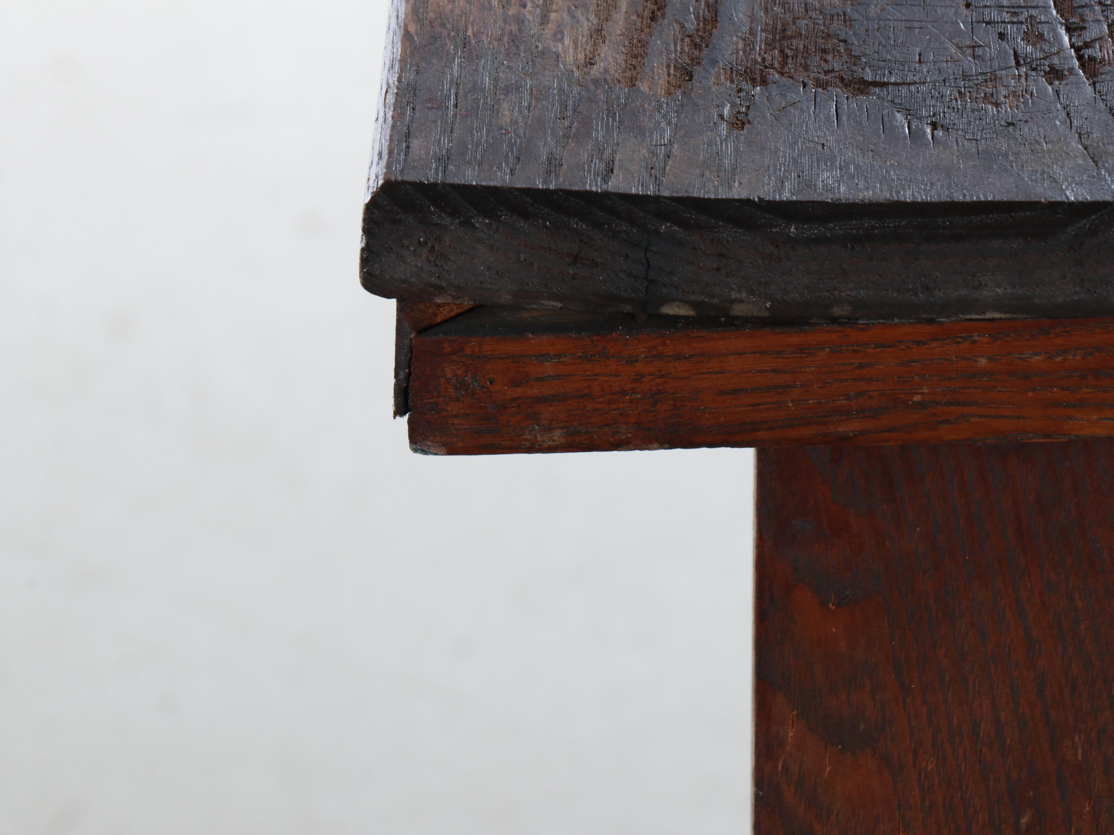 Wood Pedestal Stands