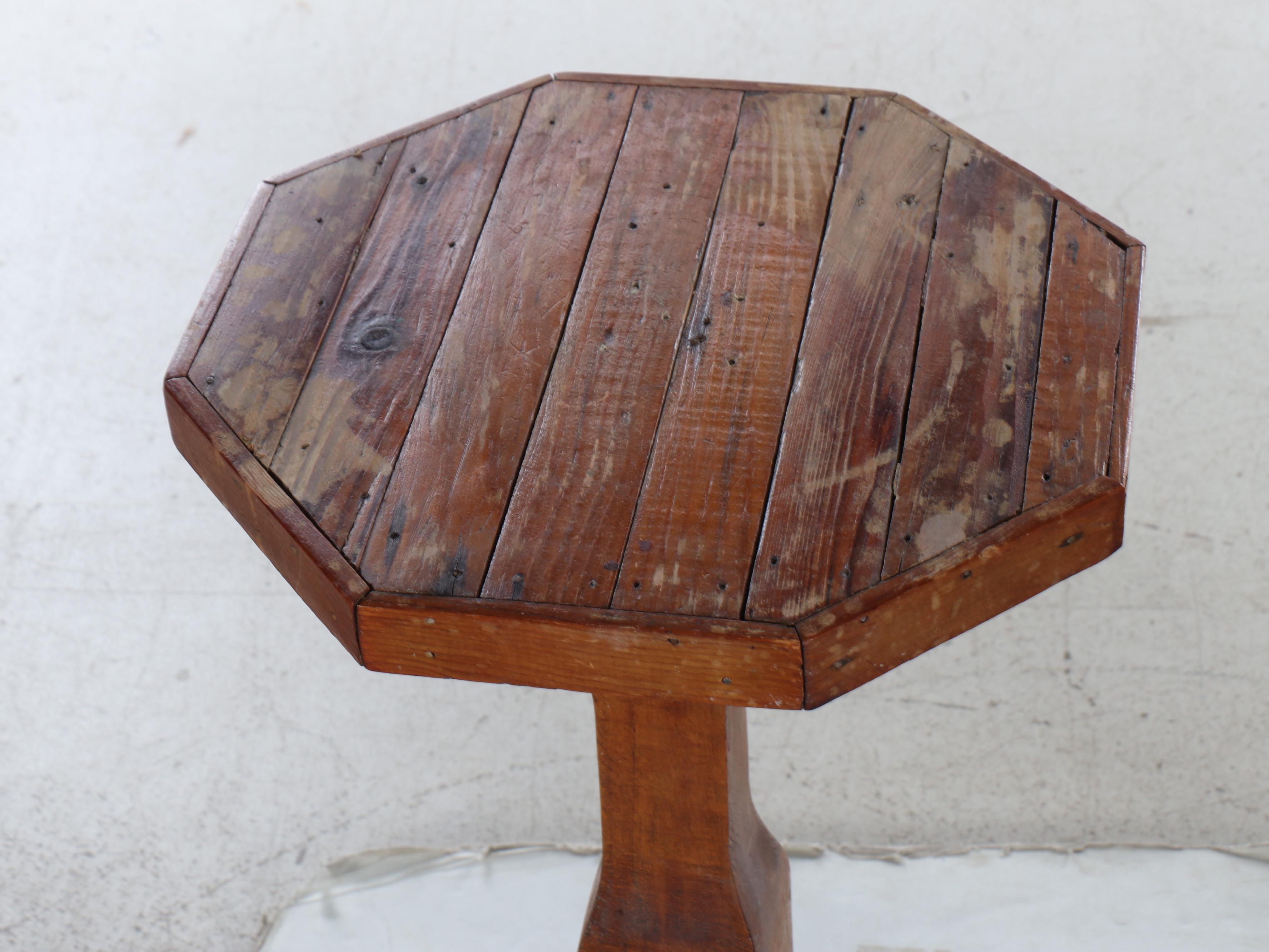 Wood Pedestal Stands