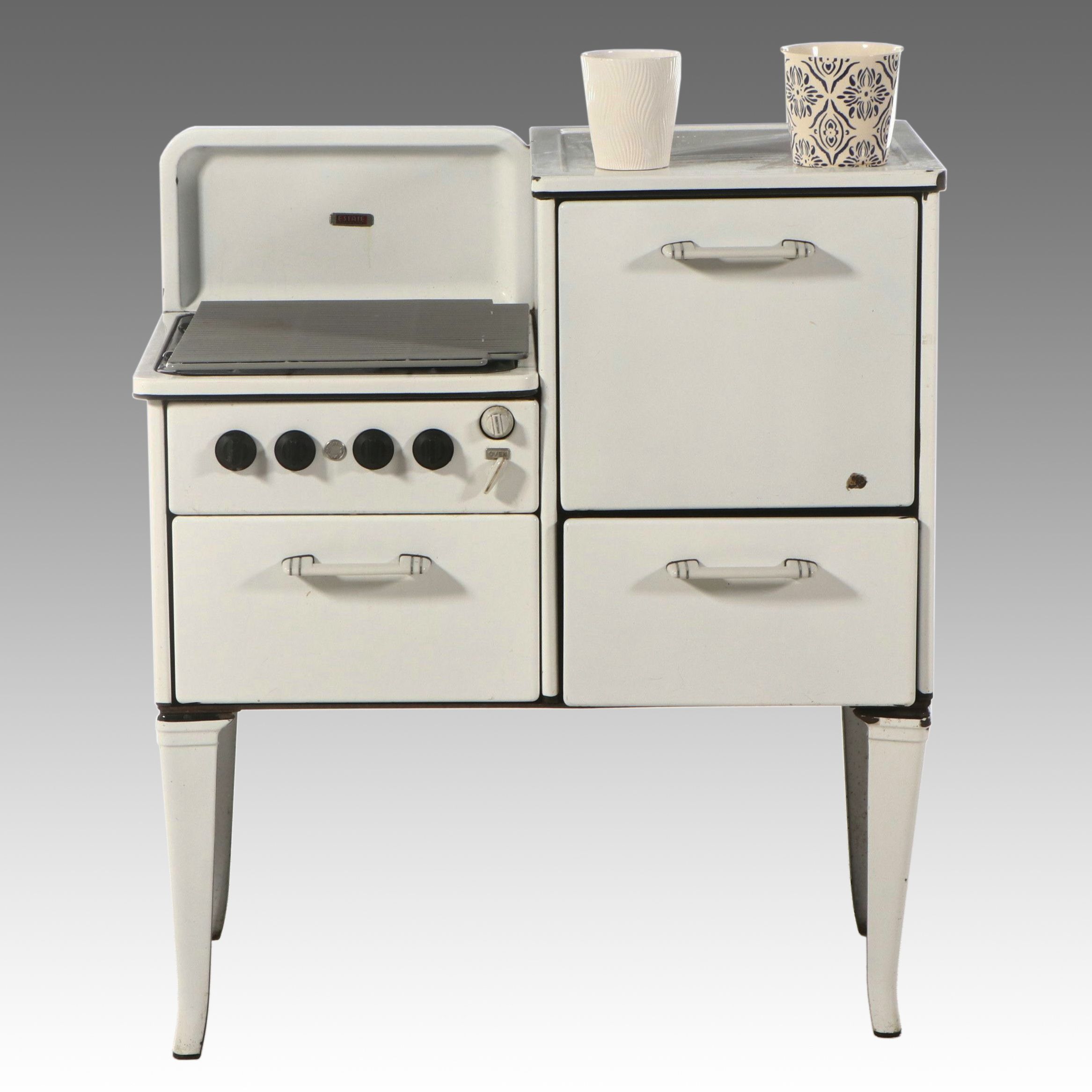 Estate Art Deco Enameled Steel Gas Stove, Early to Mid 20th-Century