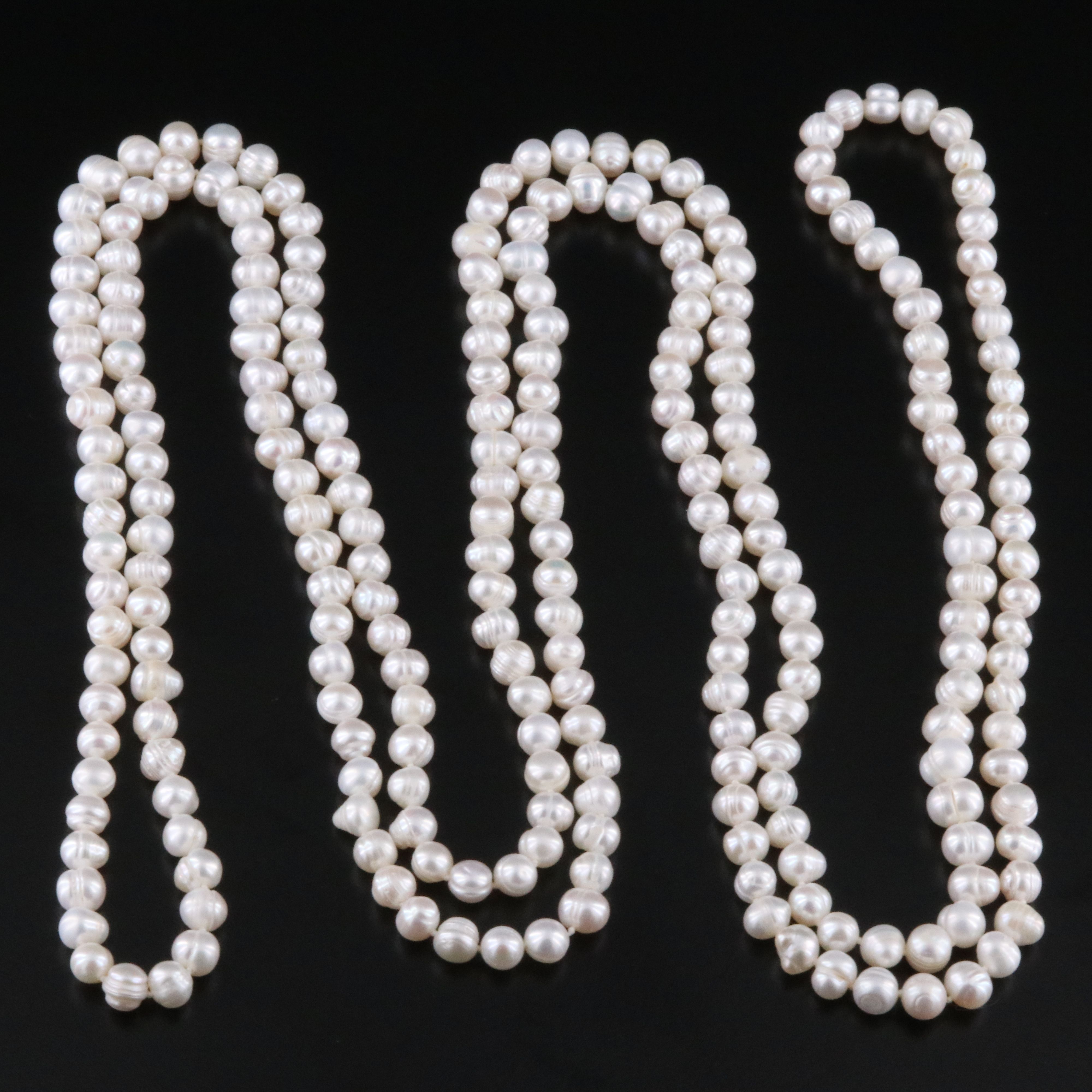 Rope Length Pearl Necklace