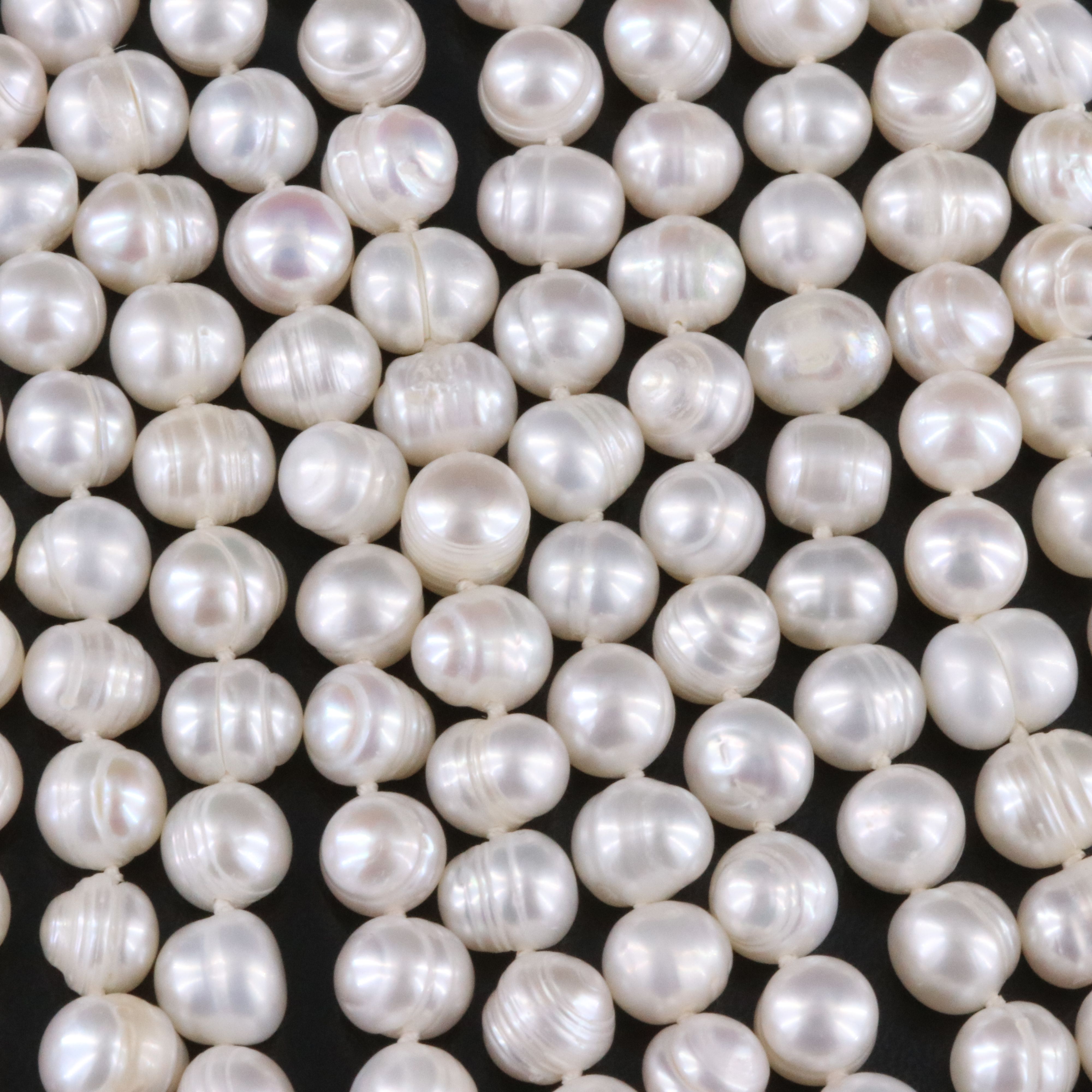 Rope Length Pearl Necklace