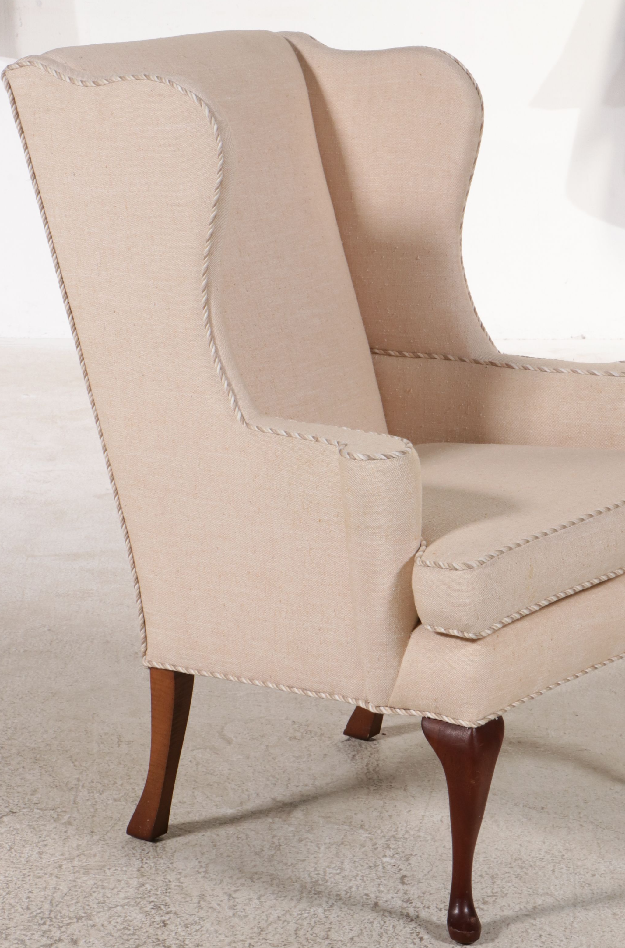 Ashley Manor Queen Anne Style Armchair