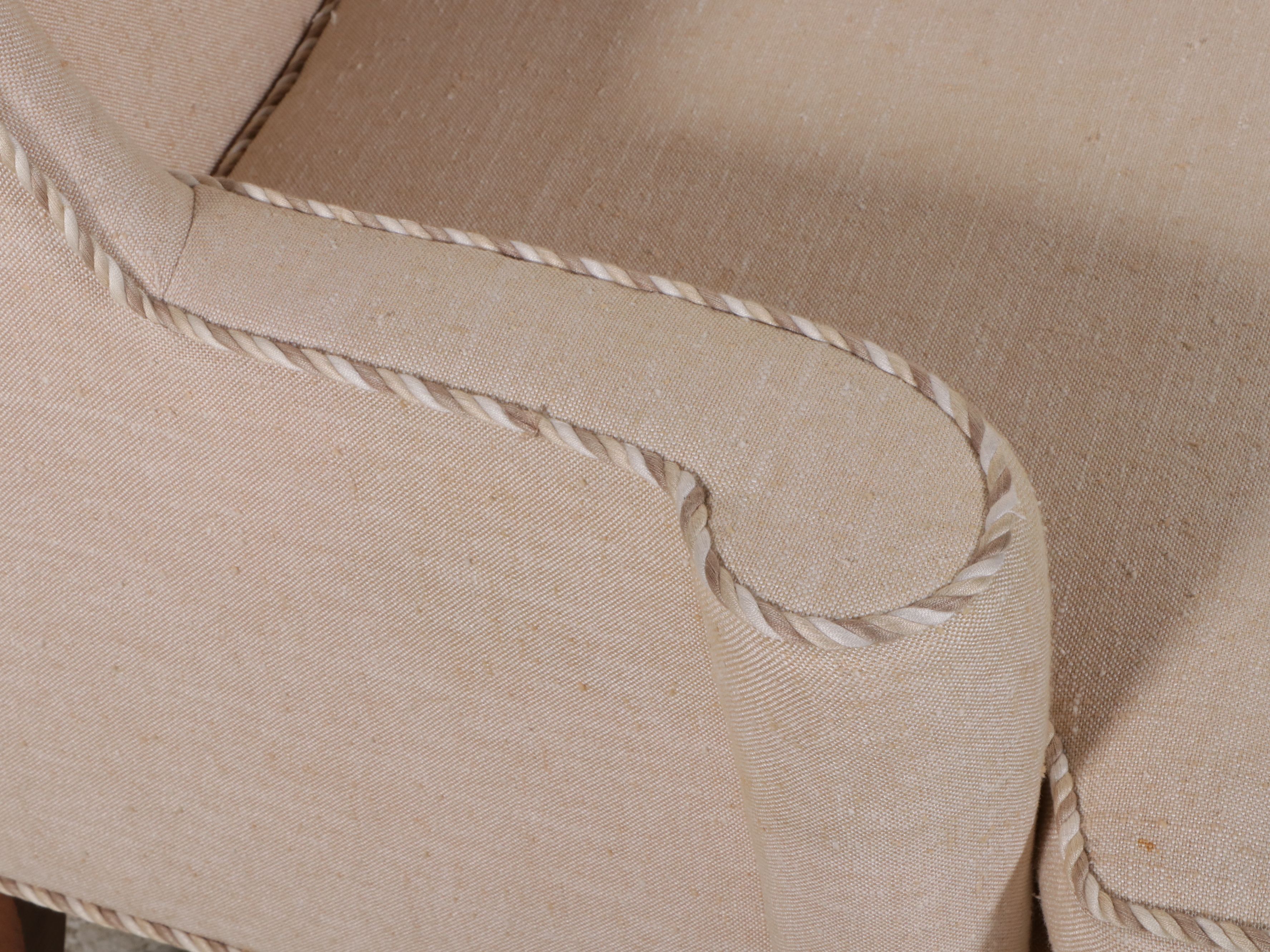 Ashley Manor Queen Anne Style Armchair