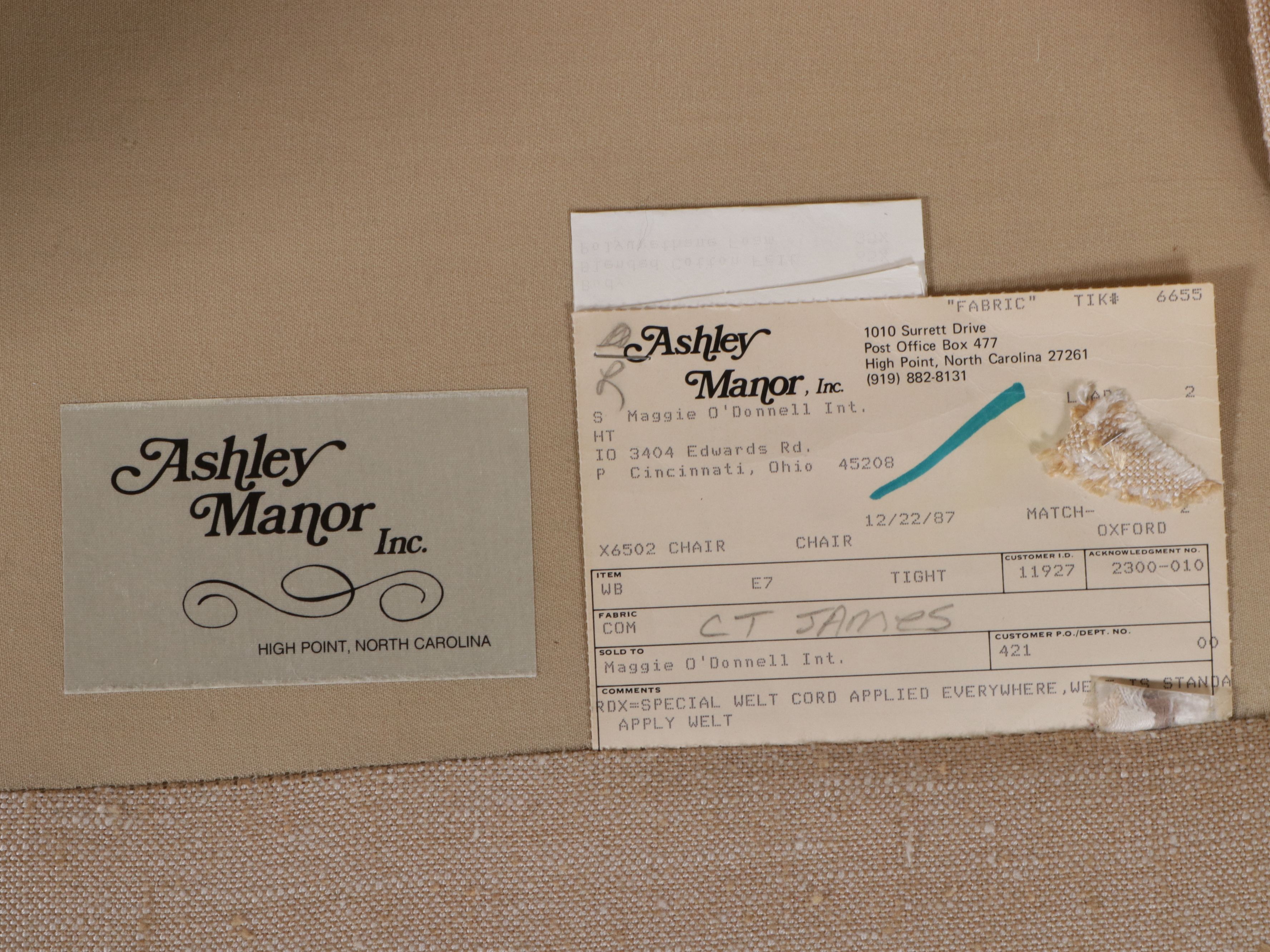 Ashley Manor Queen Anne Style Armchair