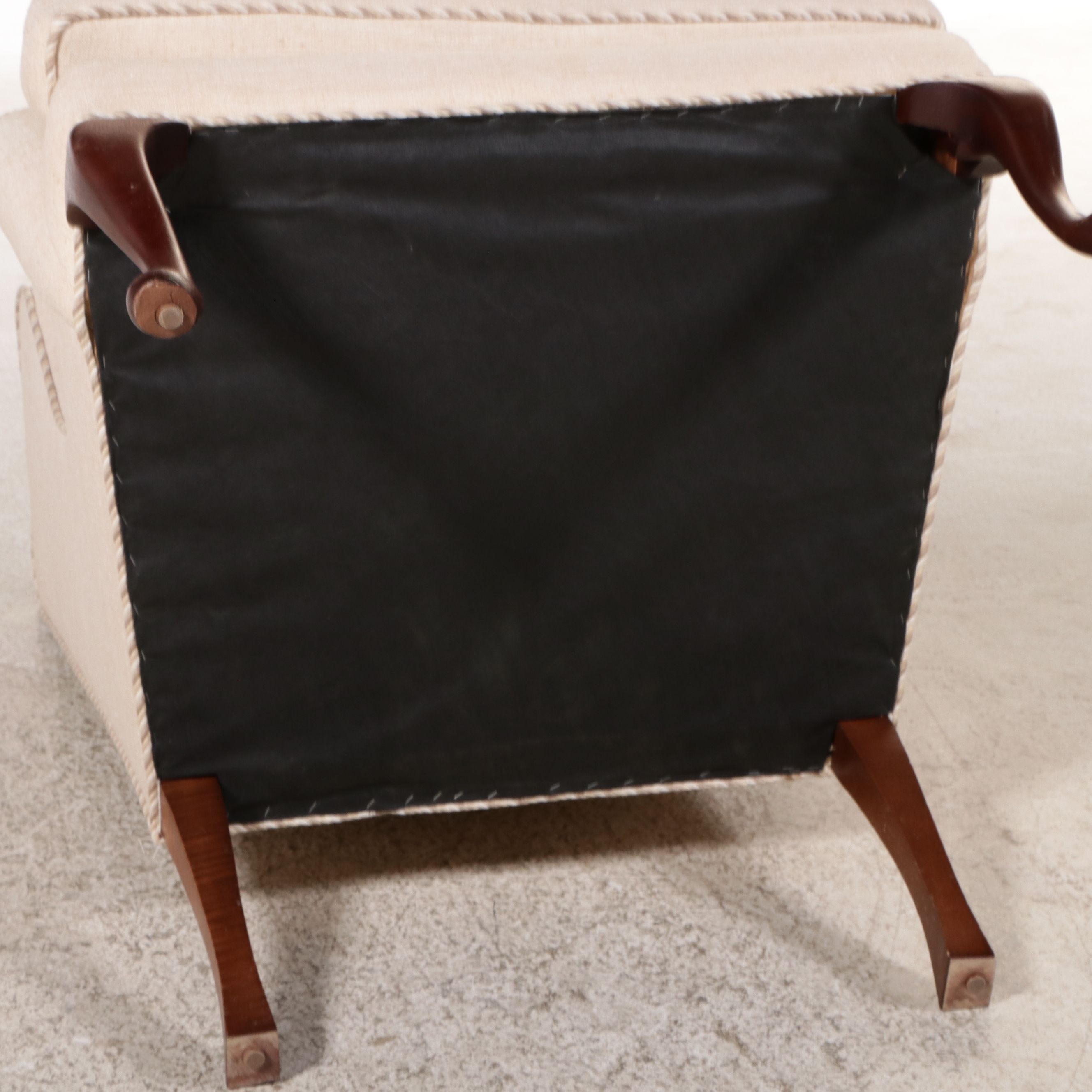 Ashley Manor Queen Anne Style Armchair