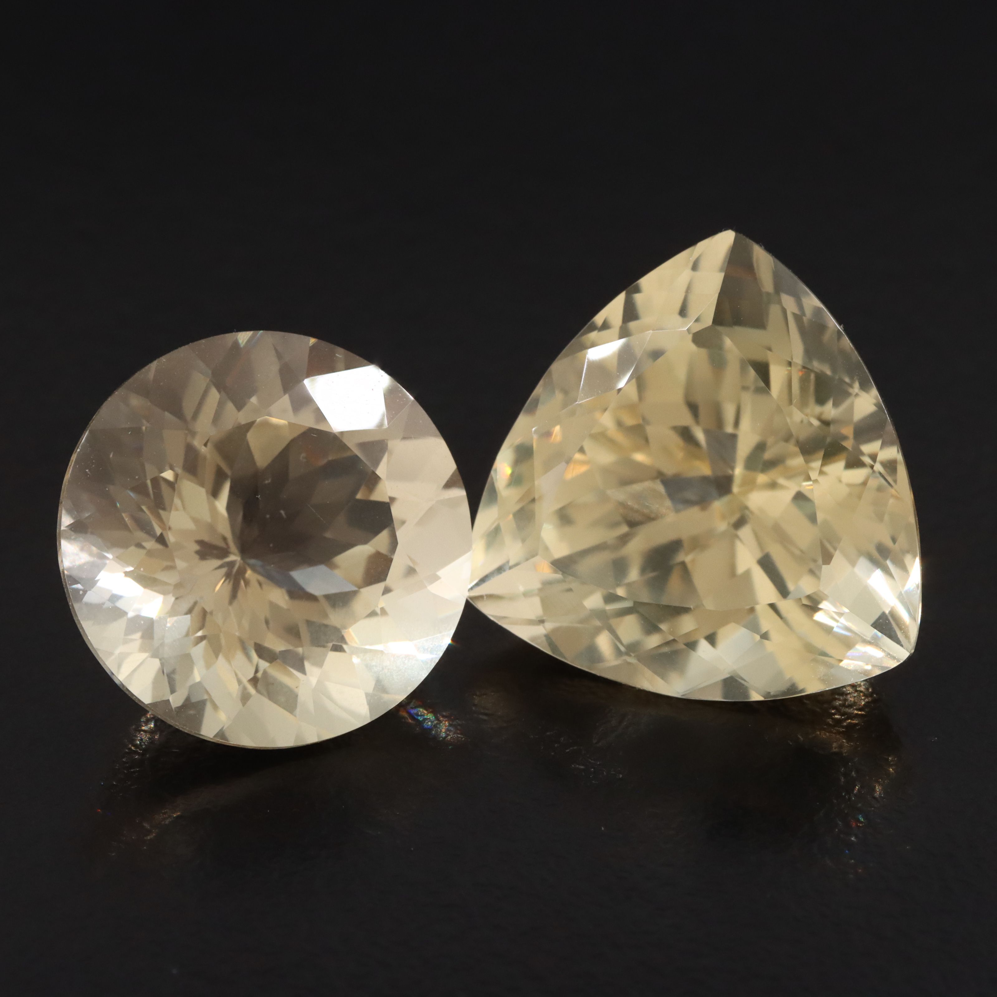 Loose 31.86 CTW Labradorites