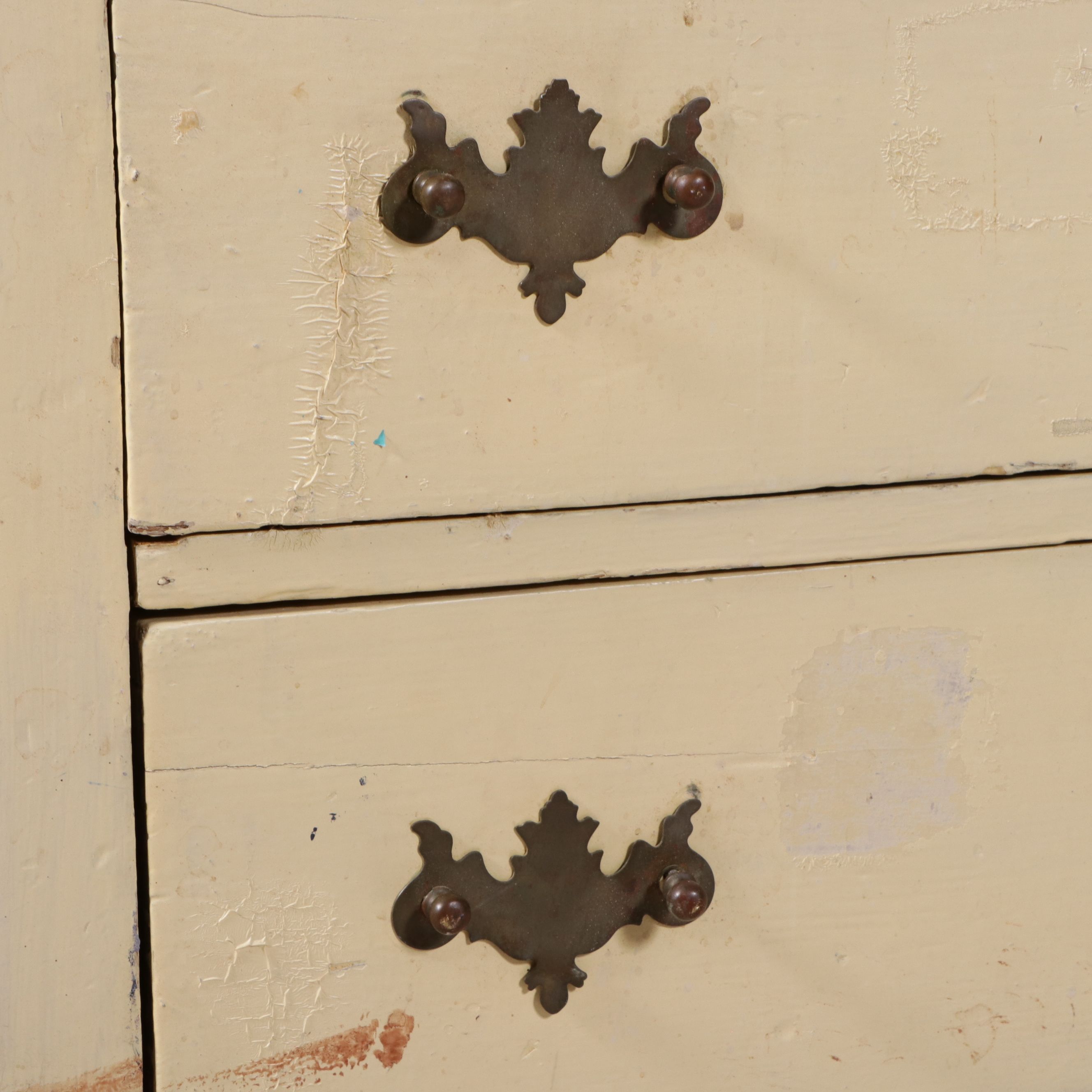Federal Style Painted Wood Chest of Drawers, 19th Century