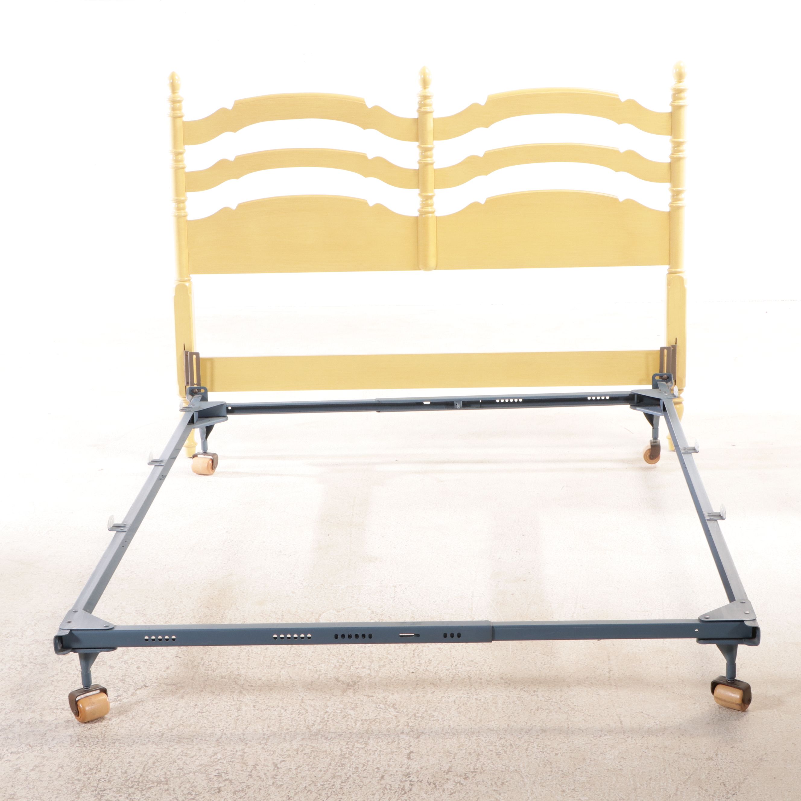 Ethan Allen Colonial Style Yellow Painted Wood Bedroom Suite, Mid–Late 20th C.