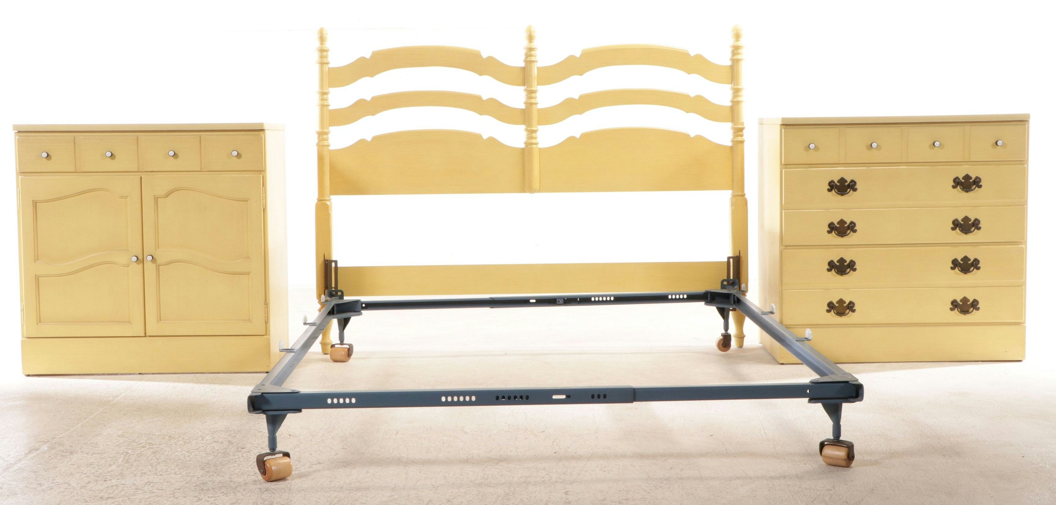 Ethan Allen Colonial Style Yellow Painted Wood Bedroom Suite, Mid–Late 20th C.