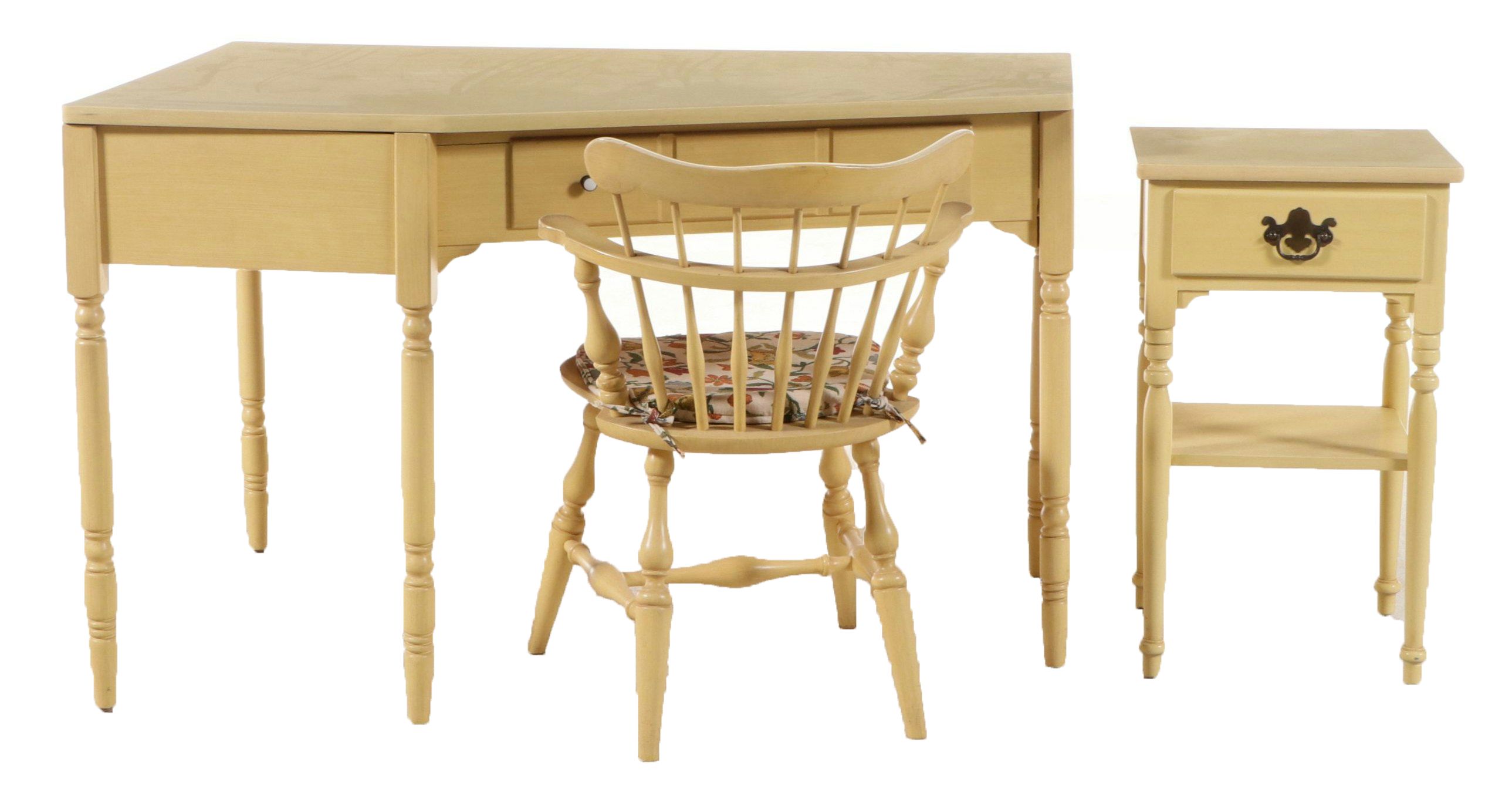 Ethan Allen Colonial Style Yellow Painted Wood Bedroom Suite, Mid–Late 20th C.