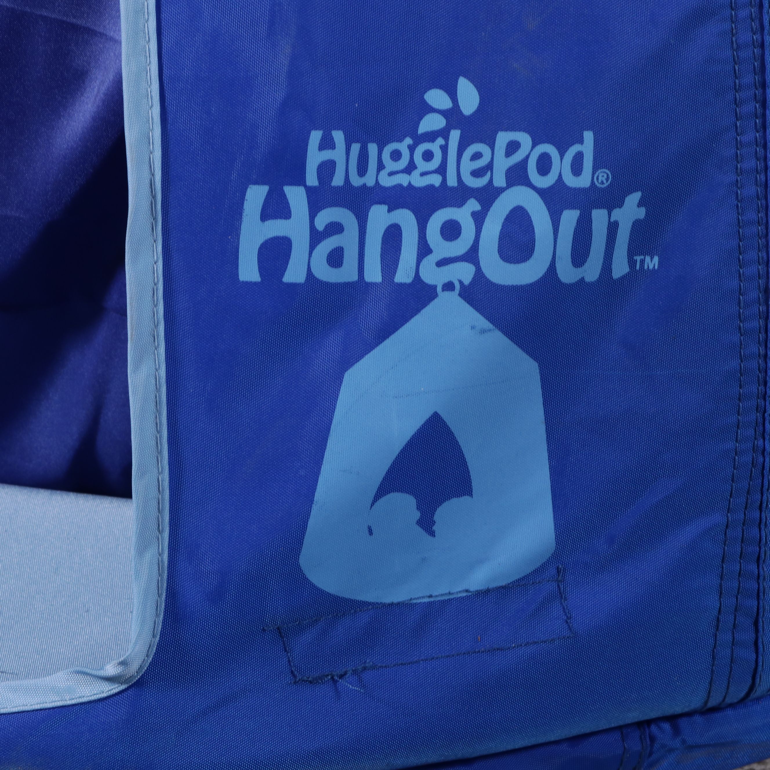 HugglePod HangOut Tent with Stand