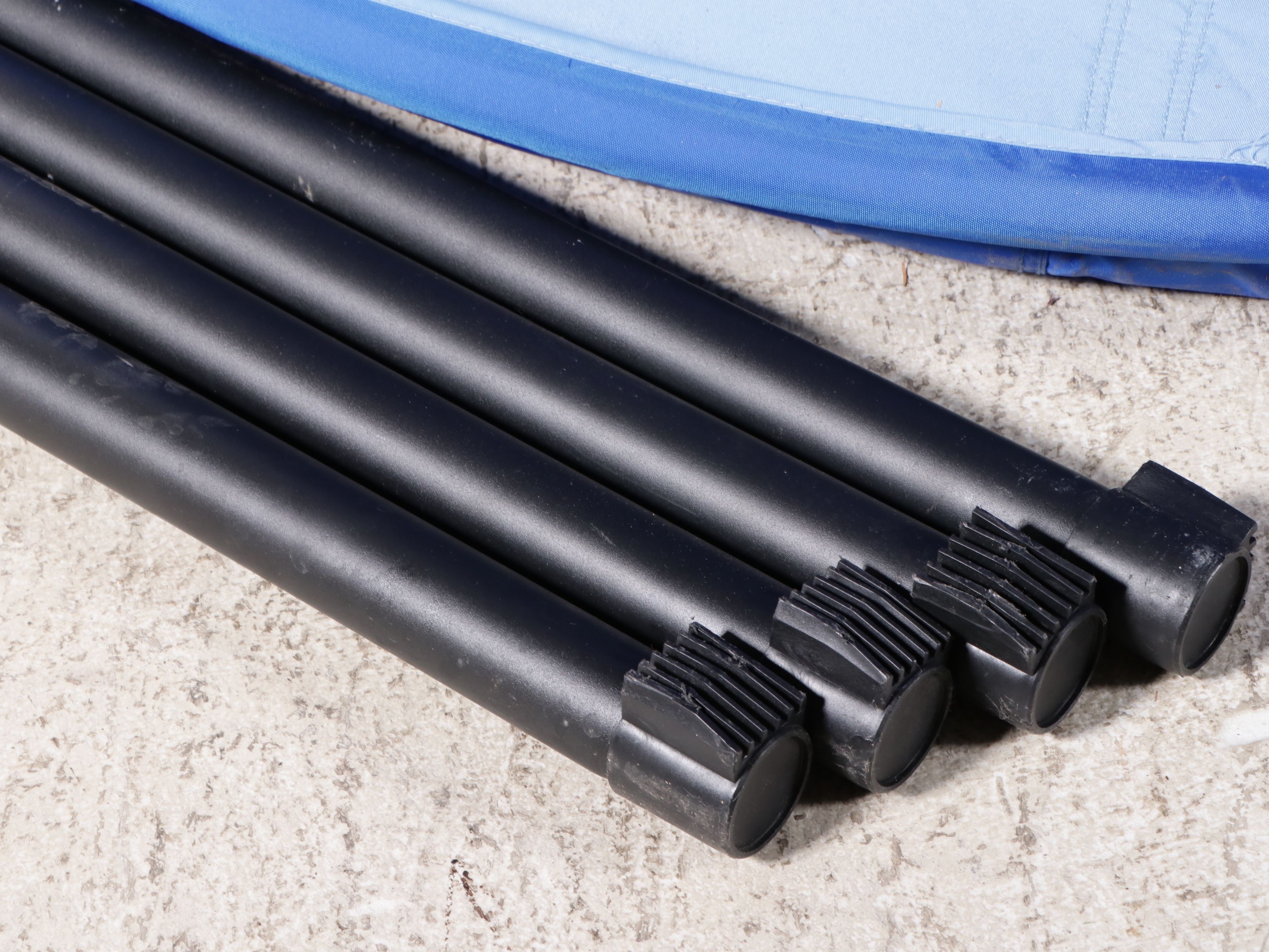 HugglePod HangOut Tent with Stand