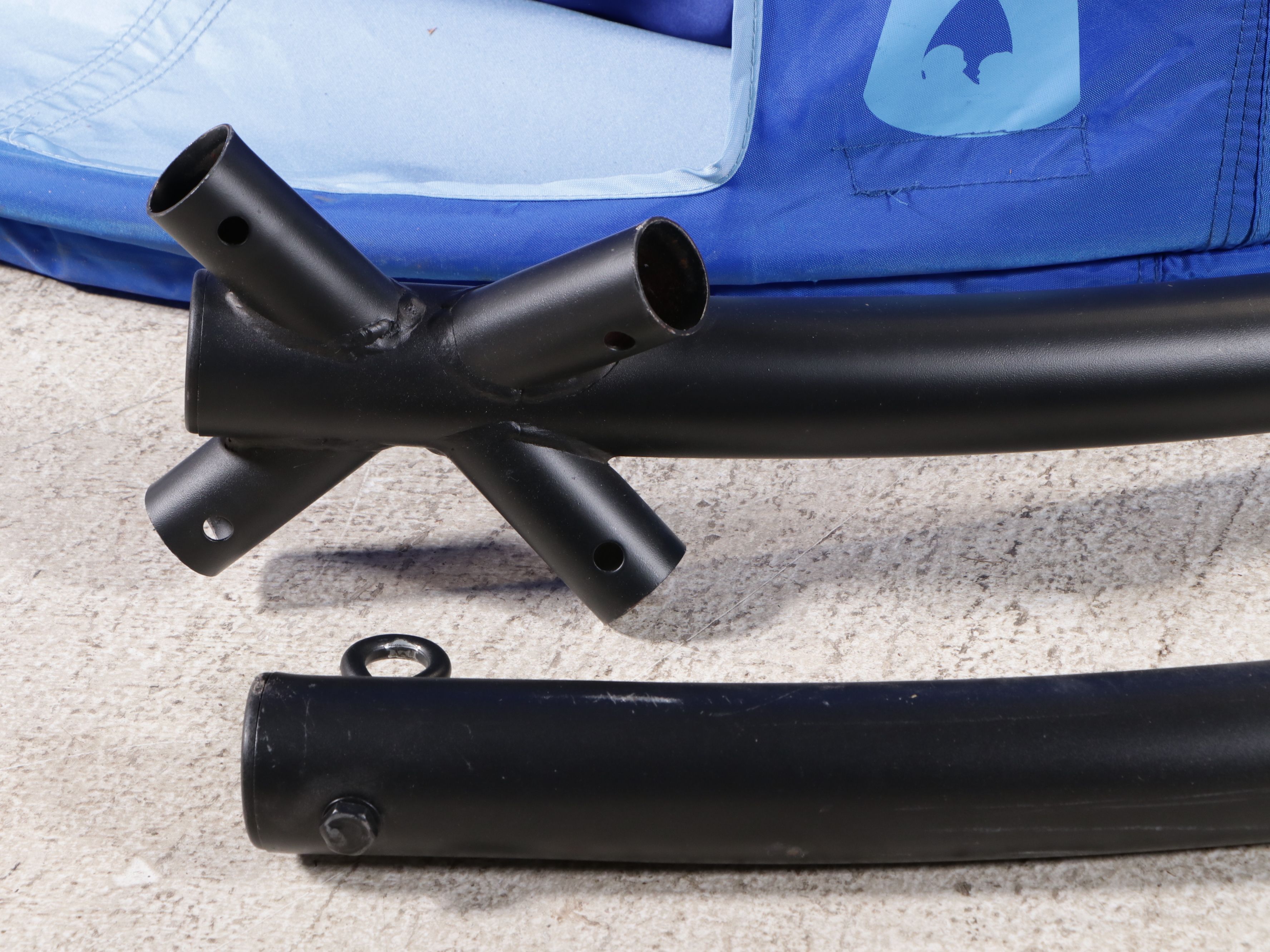 HugglePod HangOut Tent with Stand