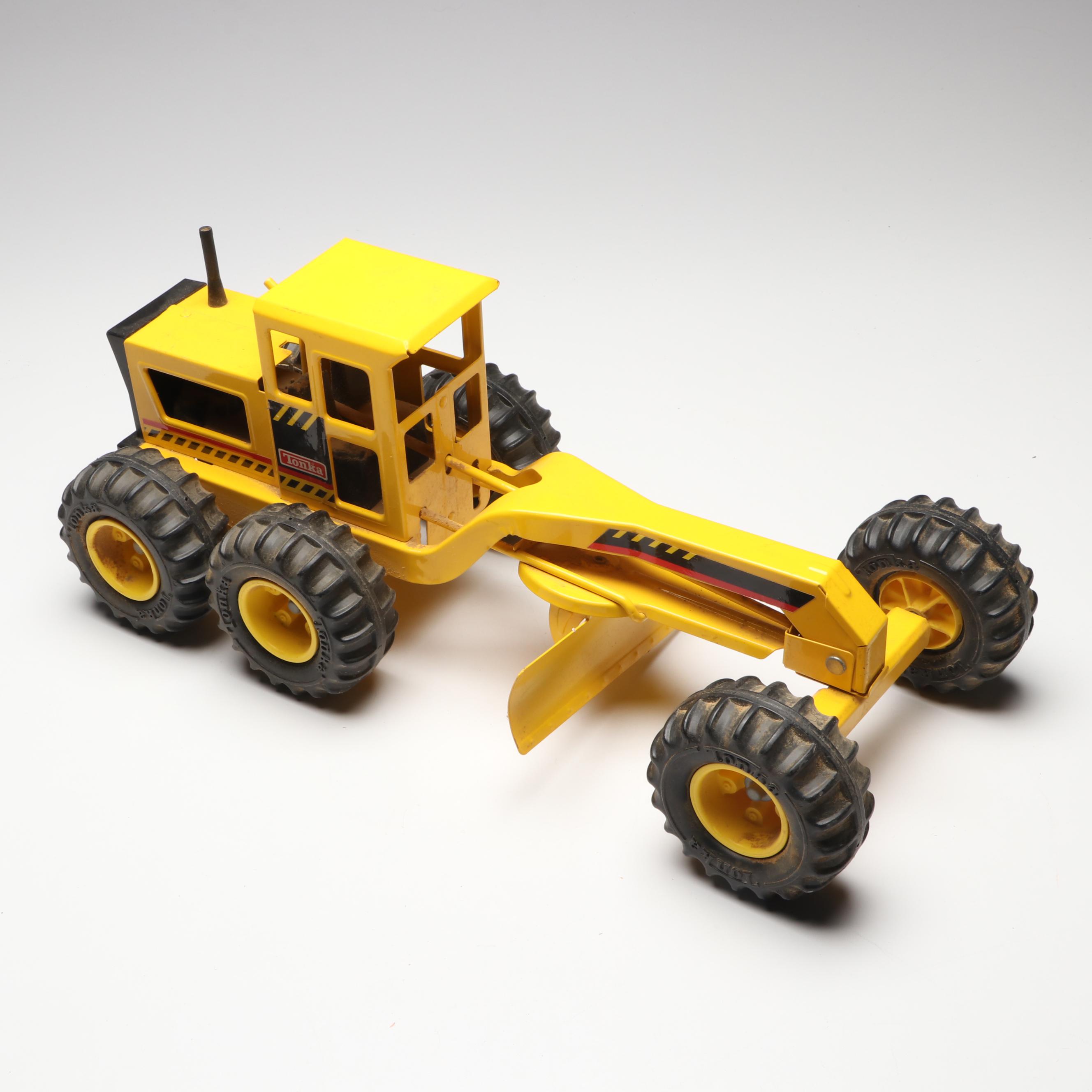 Tonka "Mighty" Dump Truck with Pressed Steel Road Grader