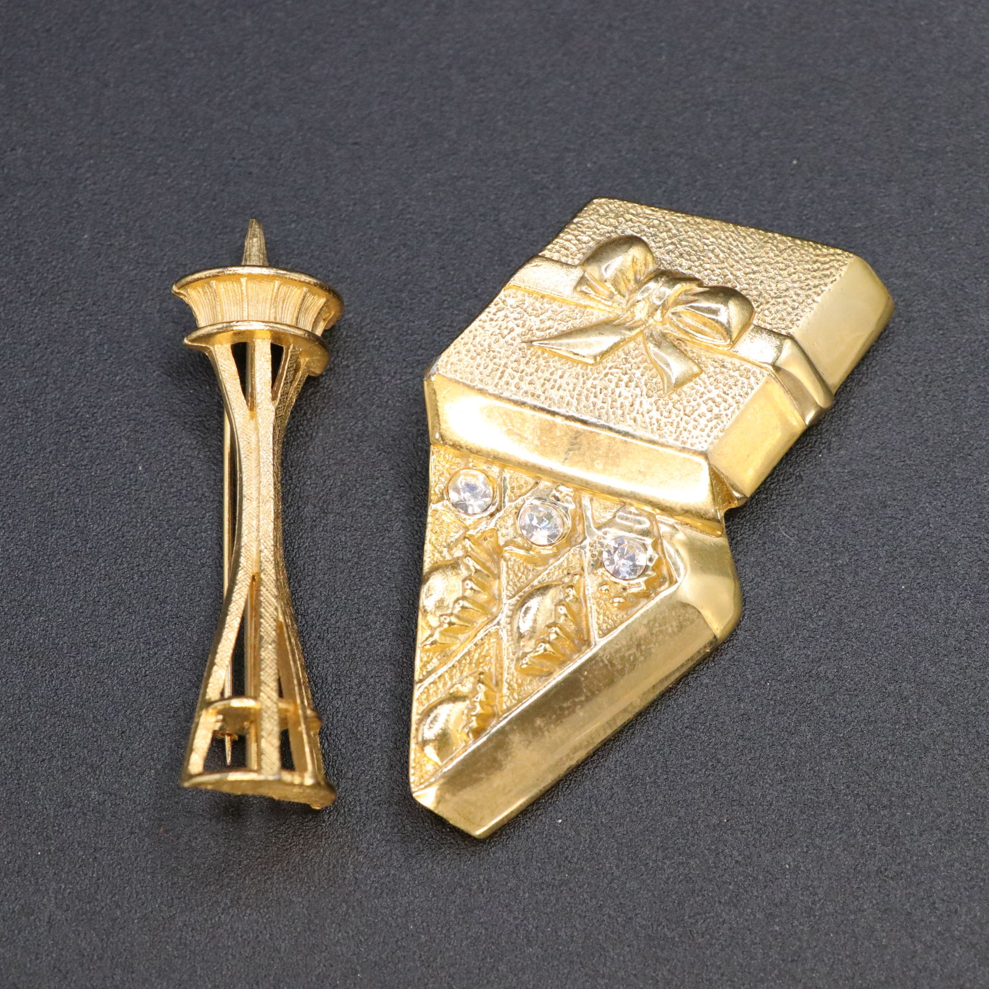 Renoir of California Copper Coralfish & Other Brooch Collections