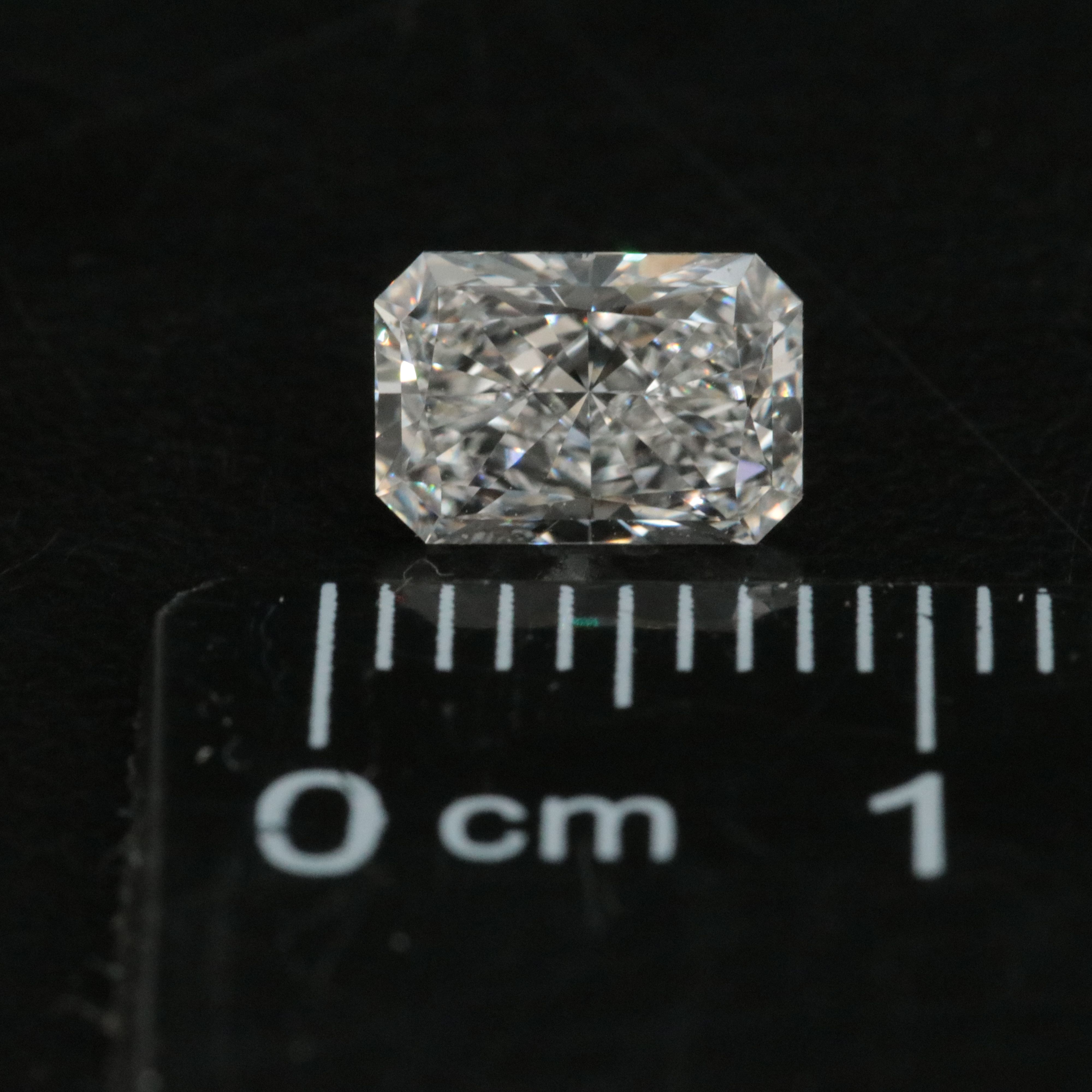Loose 1.04 CT Lab Grown Diamond with IGI Report