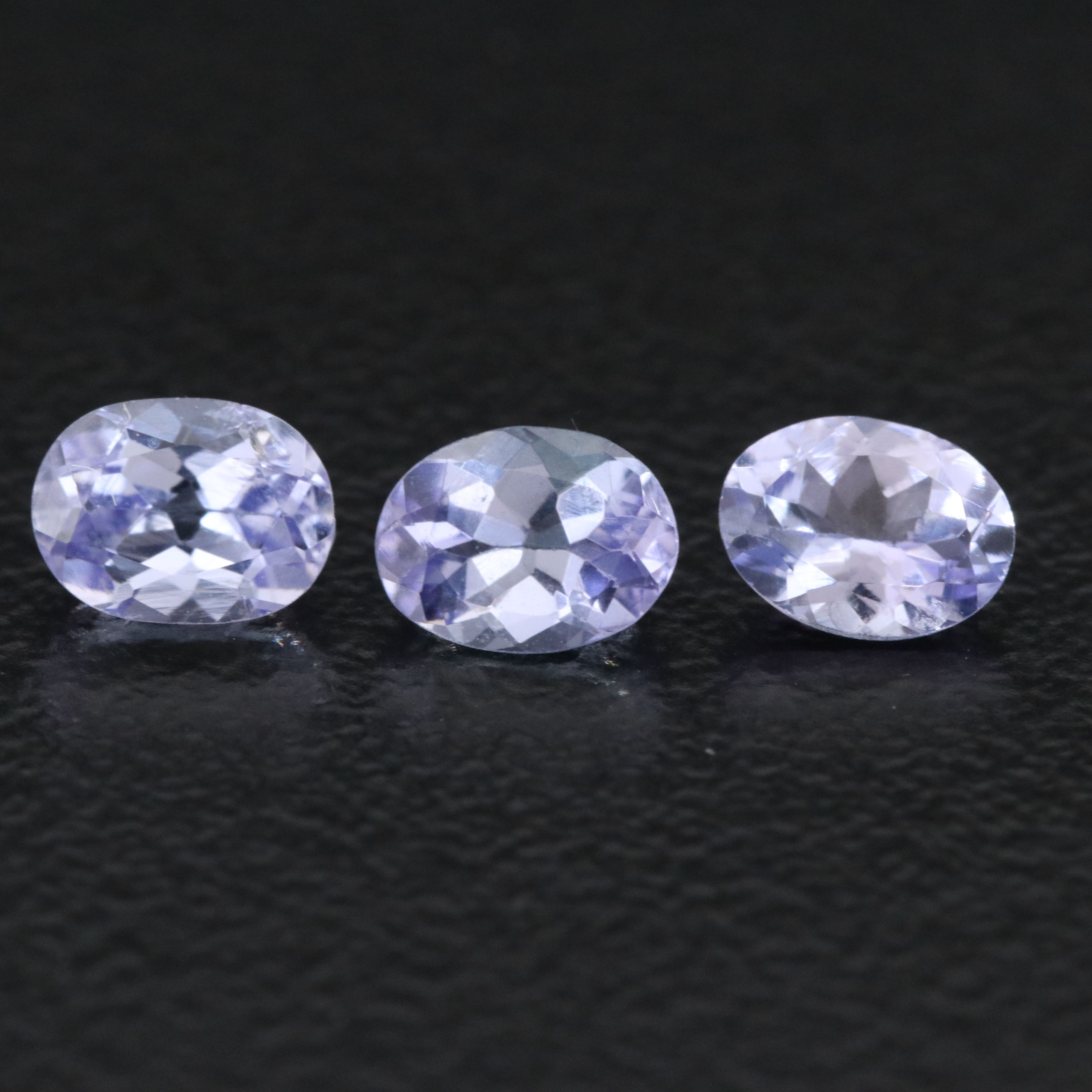 Loose 1.03 CTW Tanzanites