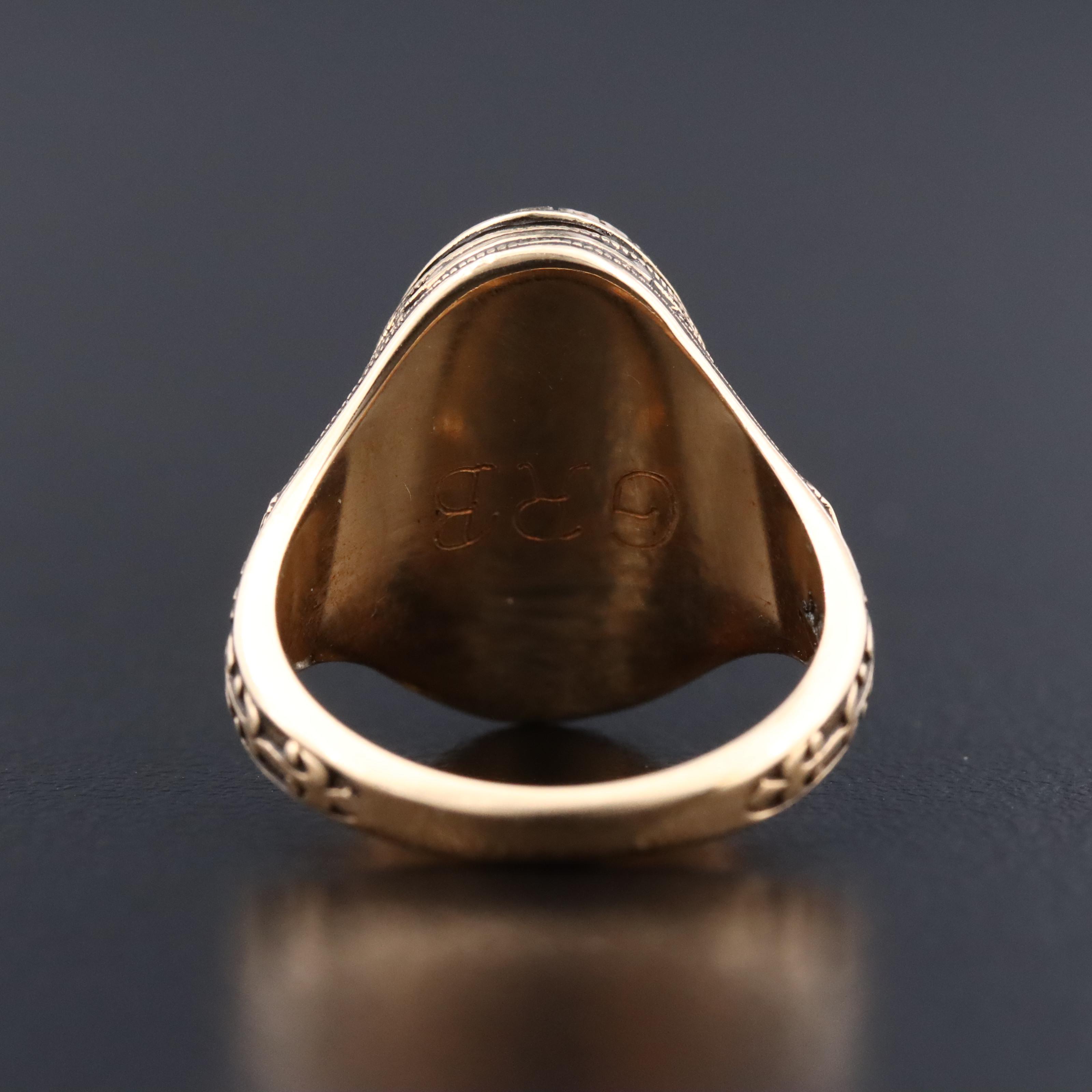 14K Mother of Pearl 1982 University of North Carolina Greensboro Class Ring