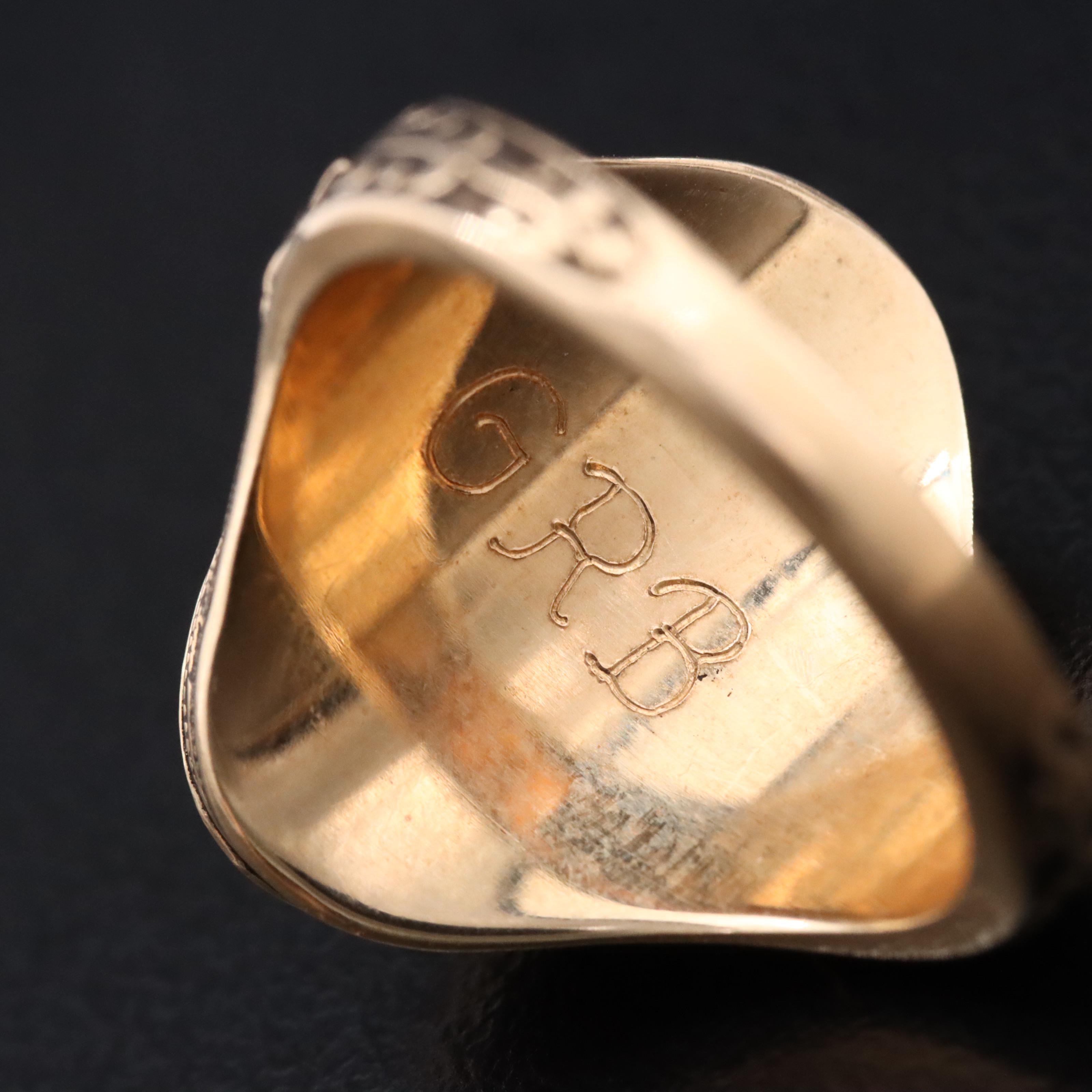 14K Mother of Pearl 1982 University of North Carolina Greensboro Class Ring