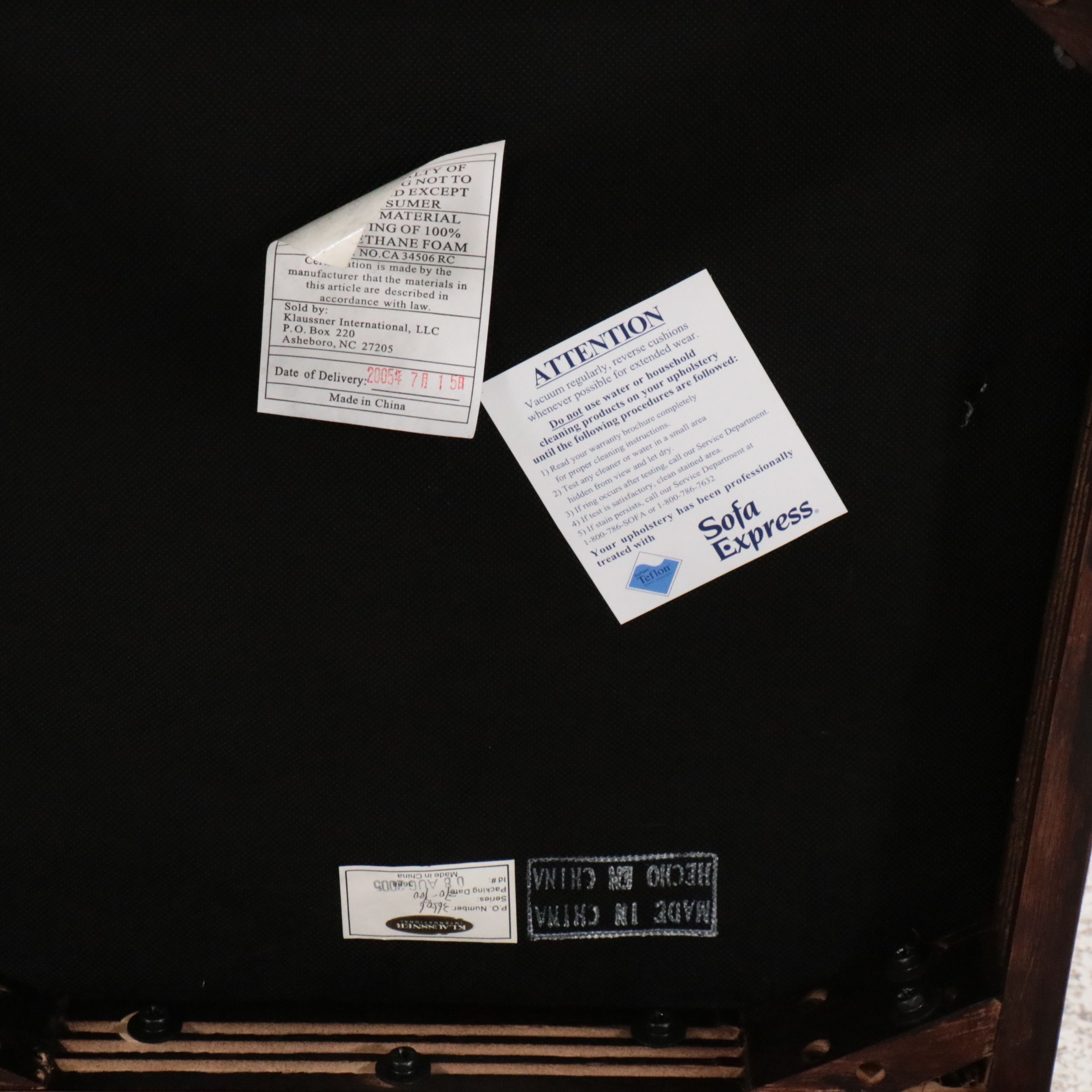 Klaussner International Dining Set