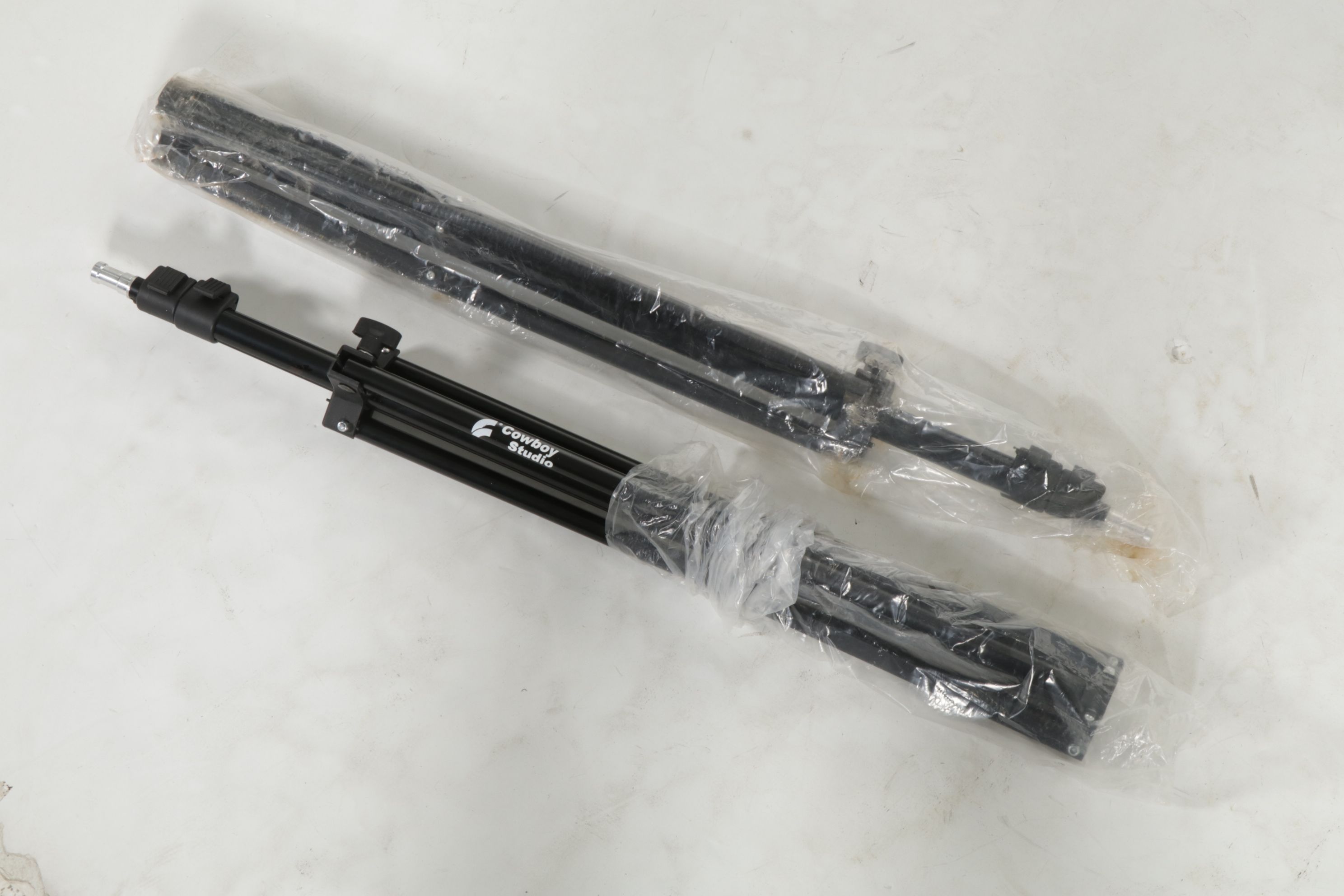 Five Socket Studio Light Kits with Bulbs, Softboxes & Backdrop Stand