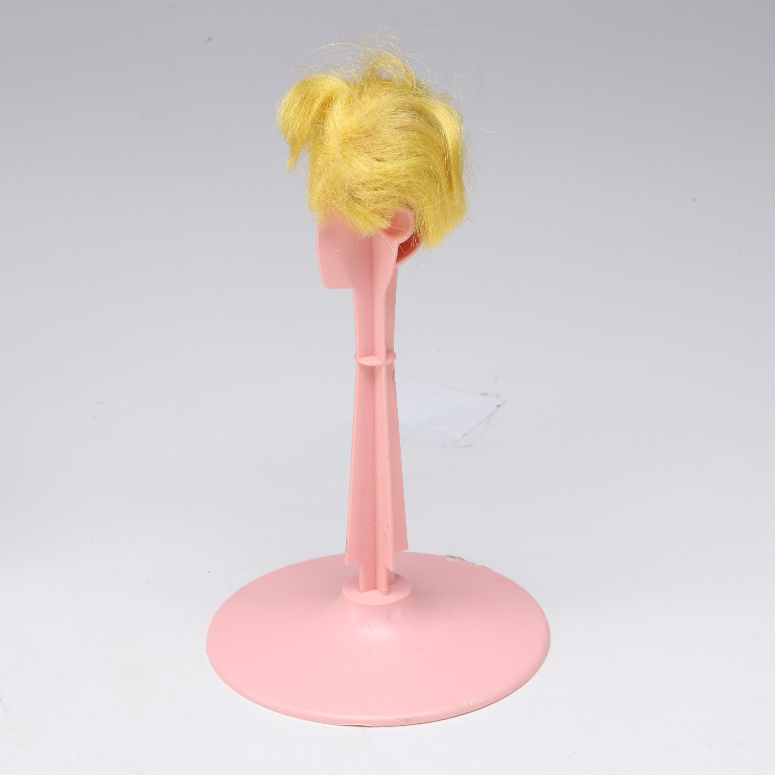 Mattel "Fashion Queen" Barbie with "Color and Curl" and Other Accessories