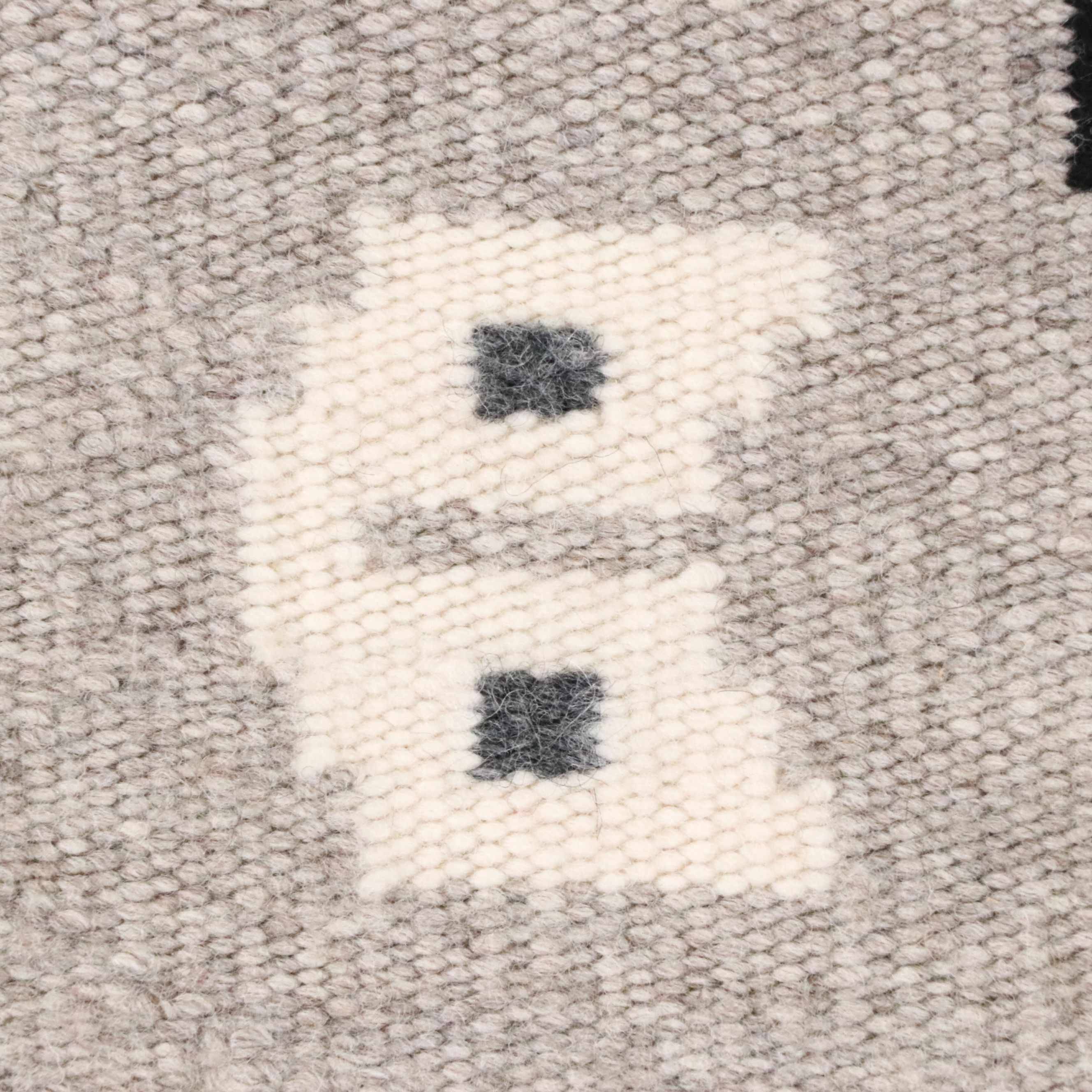 3'4 x 5' Handwoven Navajo Two Grey Hills Accent Rug