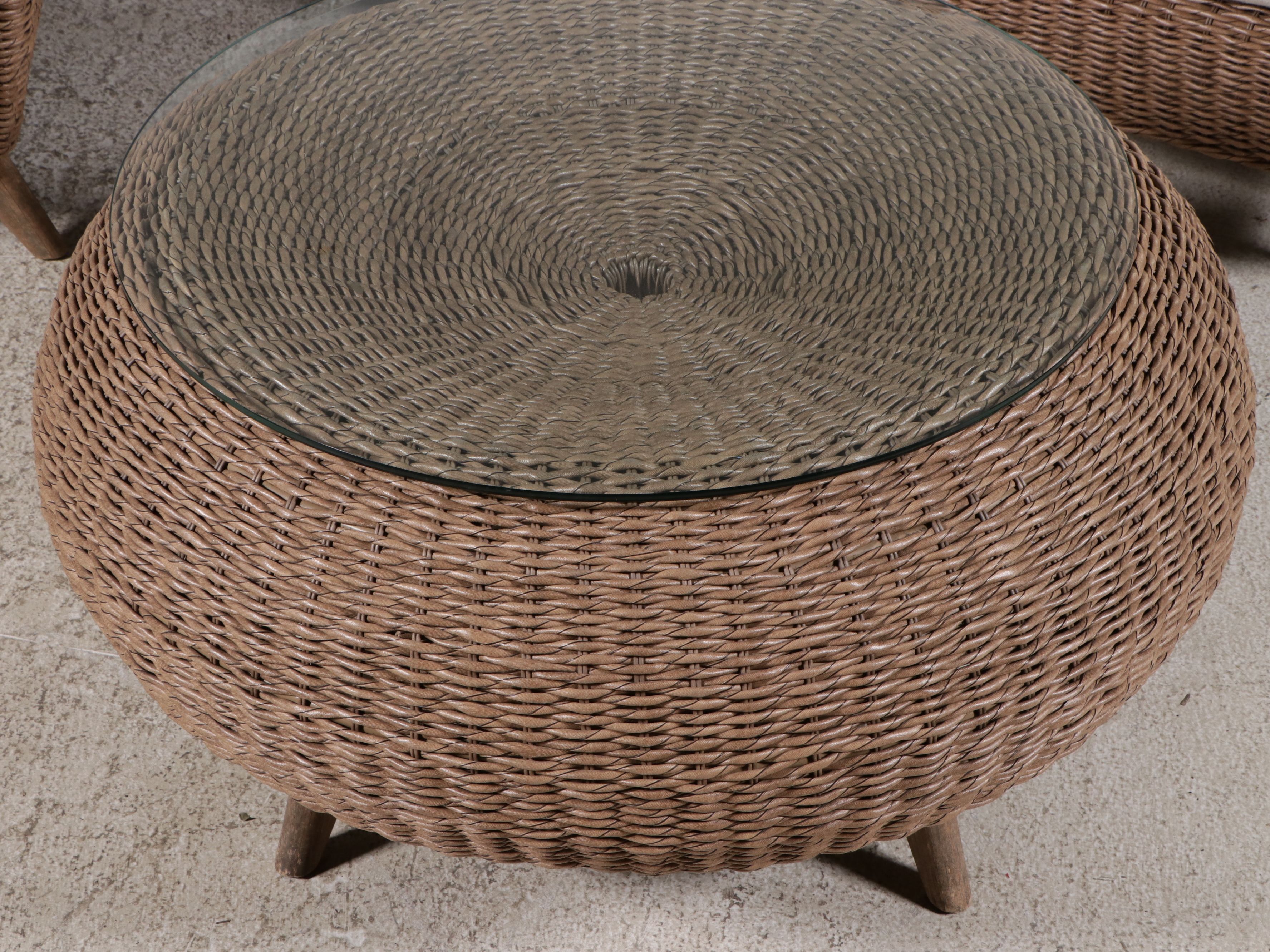 Modern Resin Wicker Patio Lounge Set with Settee, Armchairs and Coffee Table